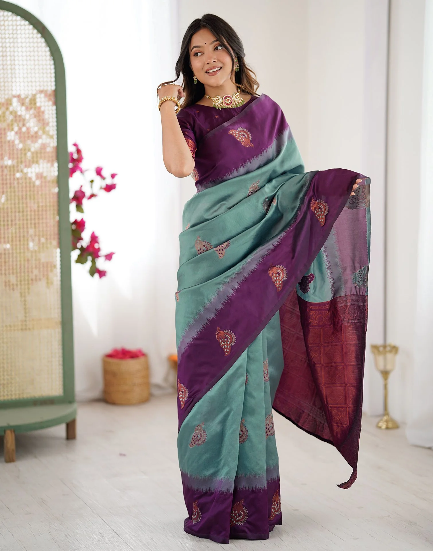 Ash Grey Silk Woven Saree - Image 7