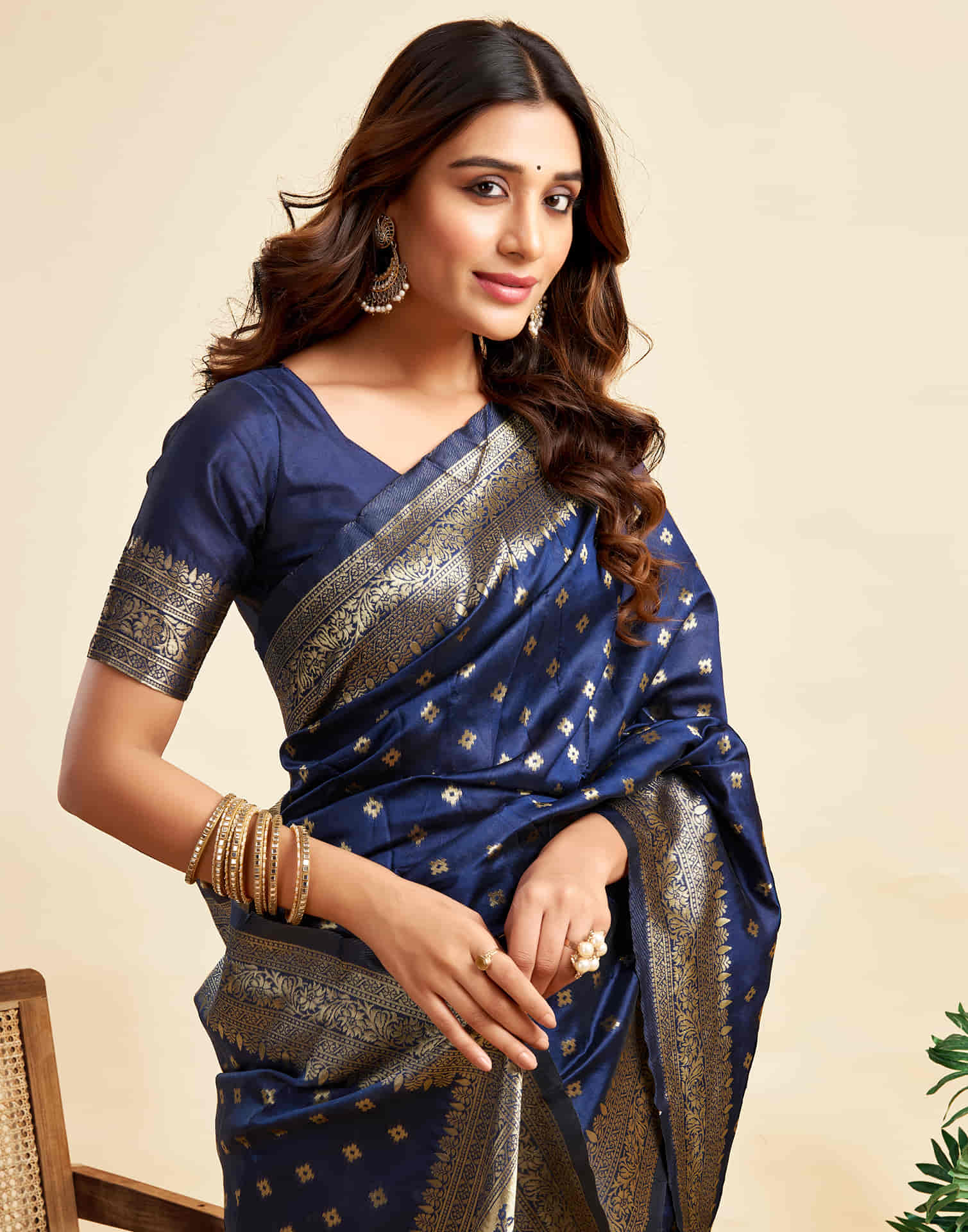Navy Blue Silk Woven Banarasi Saree - Image 2