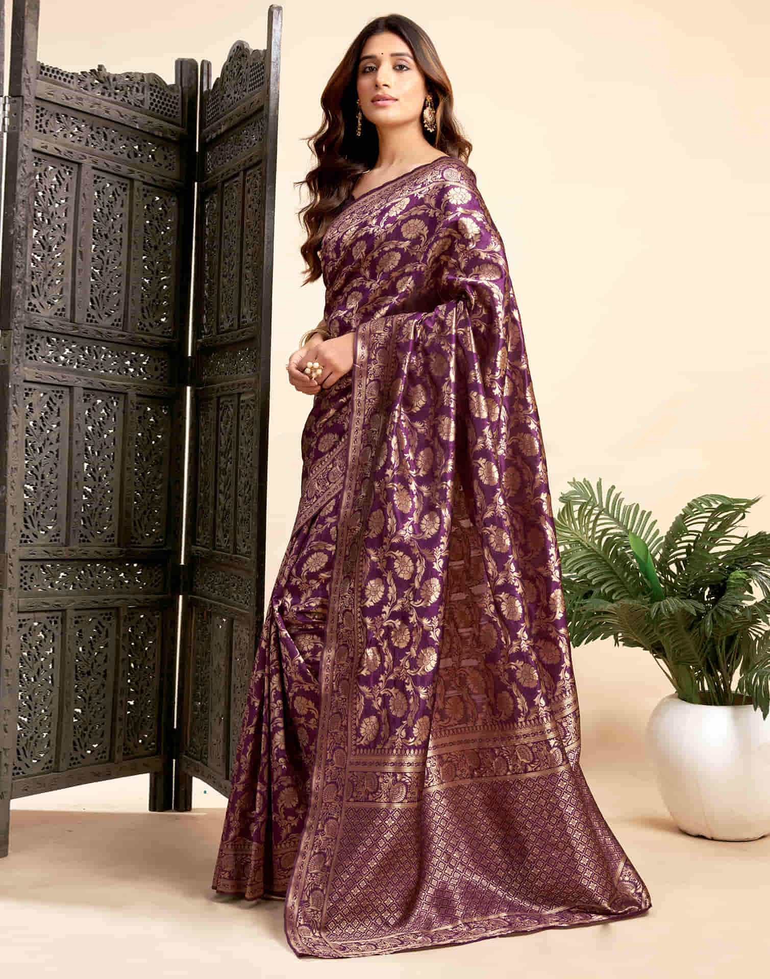 Wine Silk Woven Banarasi Saree - Image 9
