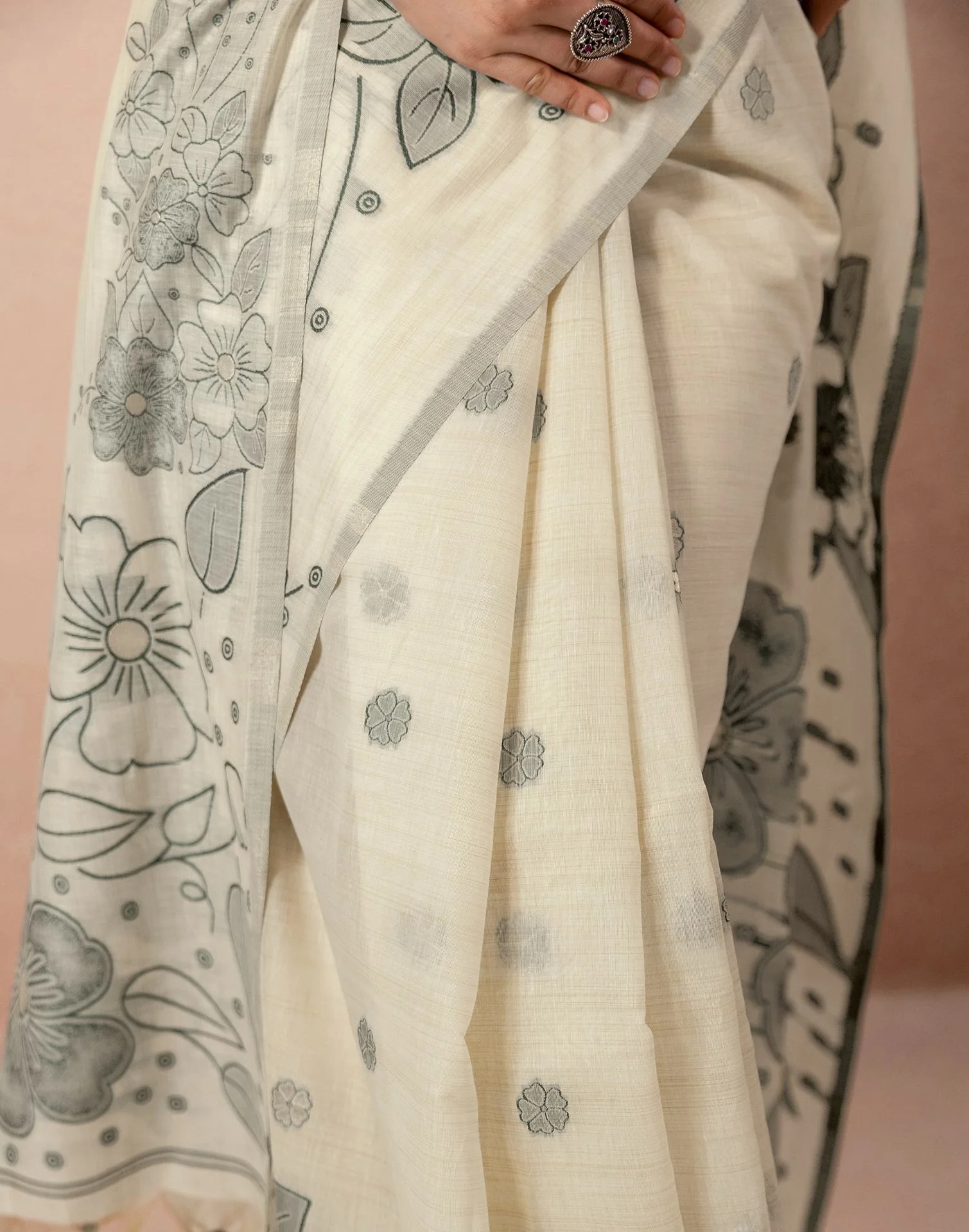 Beige Chanderi Cotton Woven Saree - Image 12
