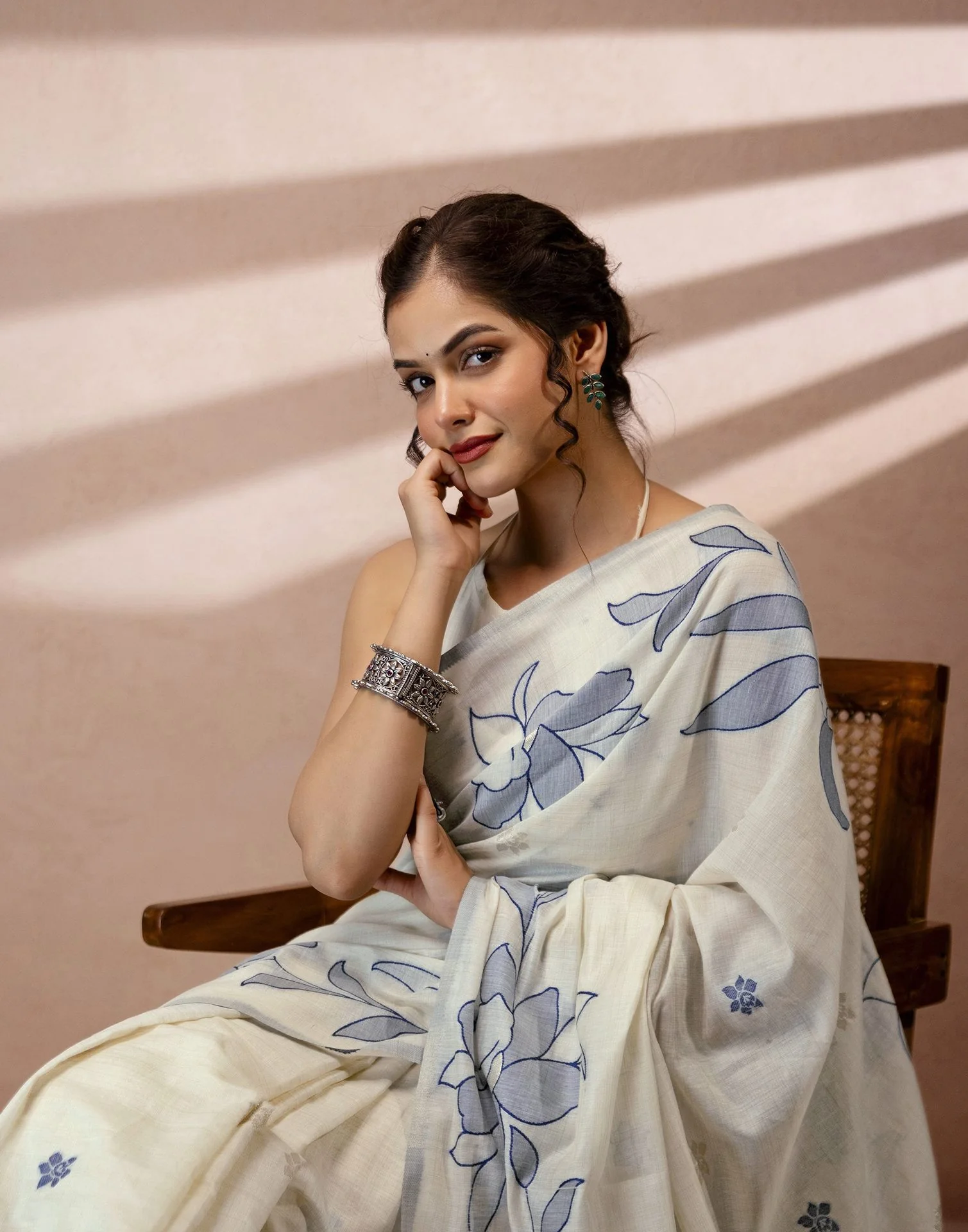 Beige Chanderi Cotton Woven Saree - Image 5