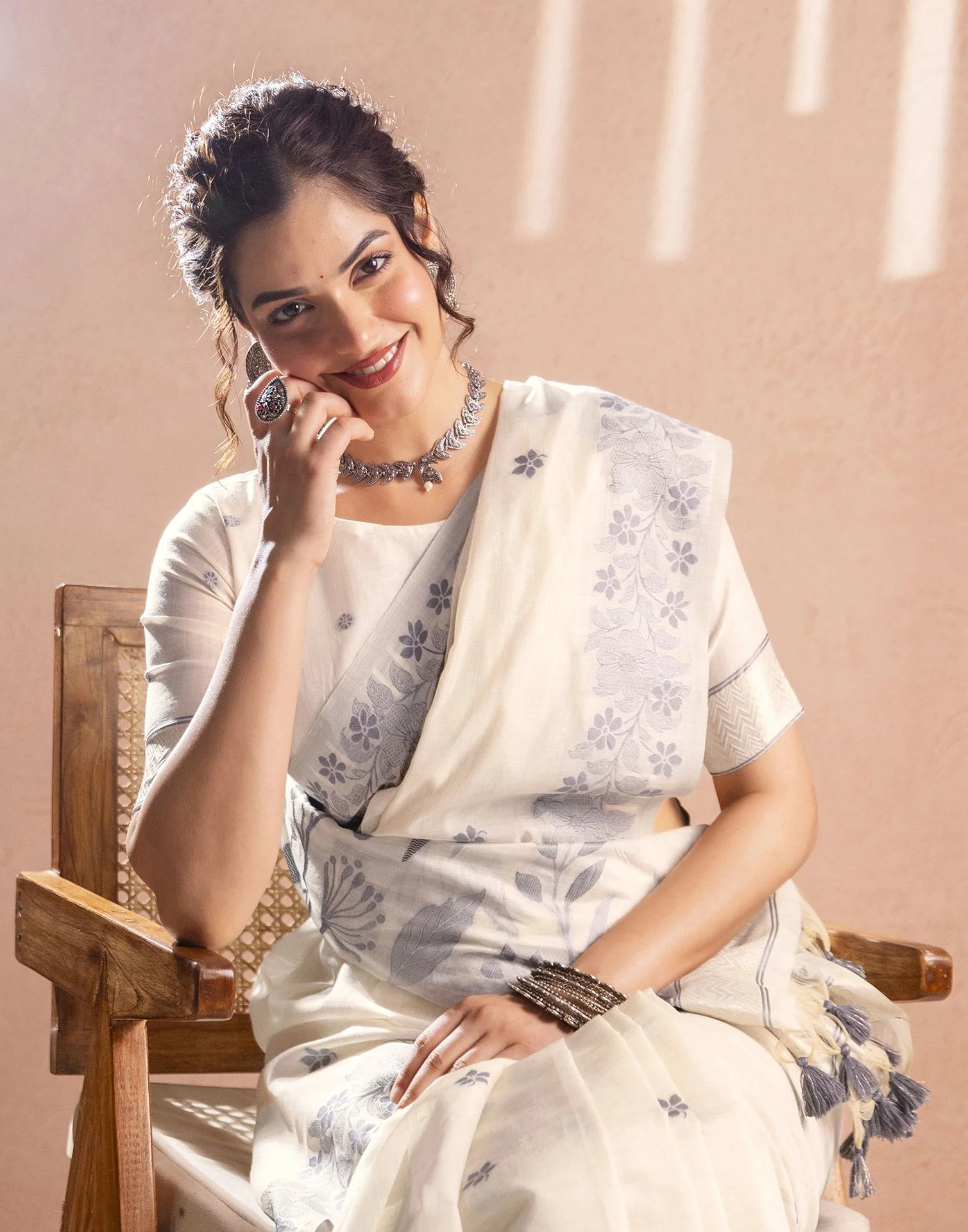 Beige Chanderi Cotton Woven Saree - Image 4