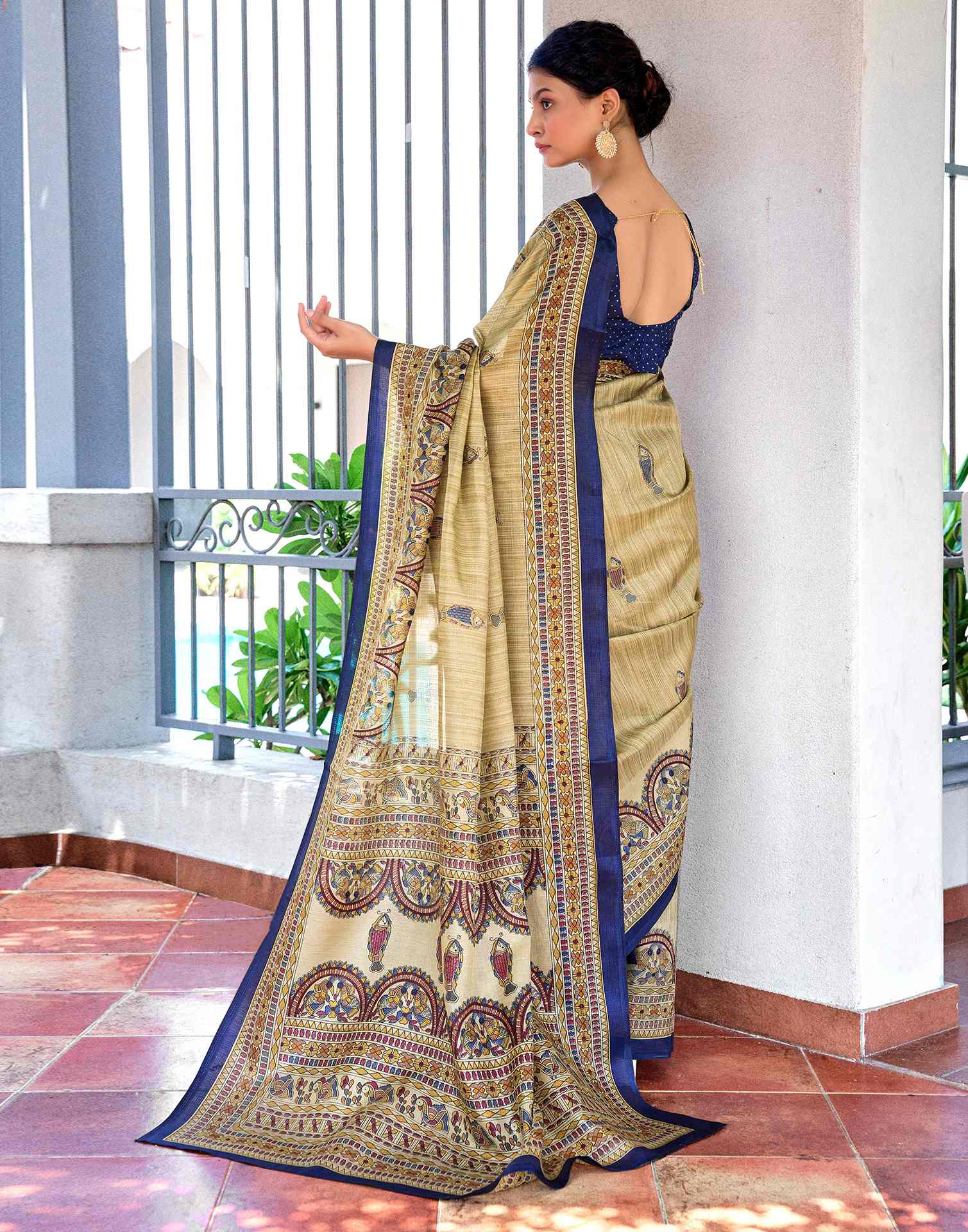 Beige Cotton Blend Madhubani Printed Saree - Image 4