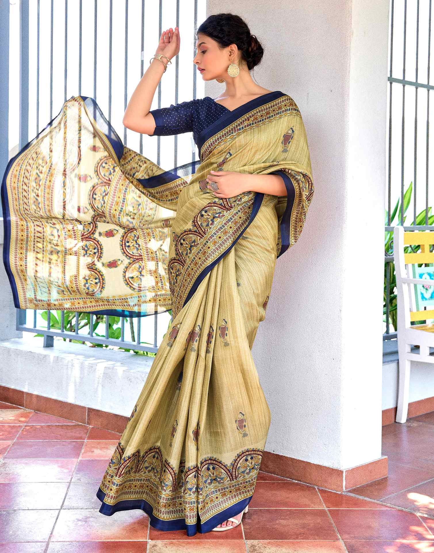 Beige Cotton Blend Madhubani Printed Saree - Image 5