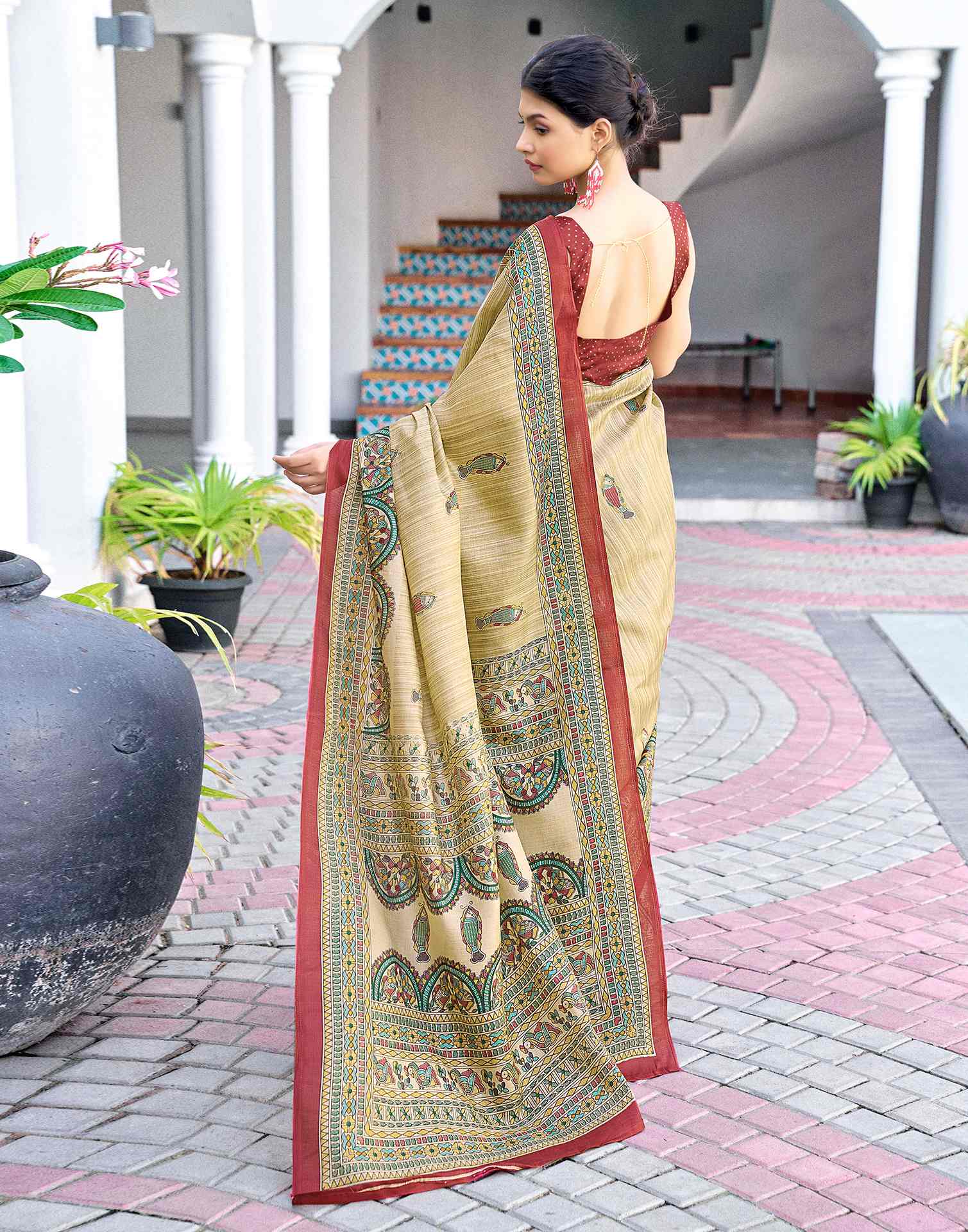 Beige Cotton Blend Madhubani Printed Saree - Image 4