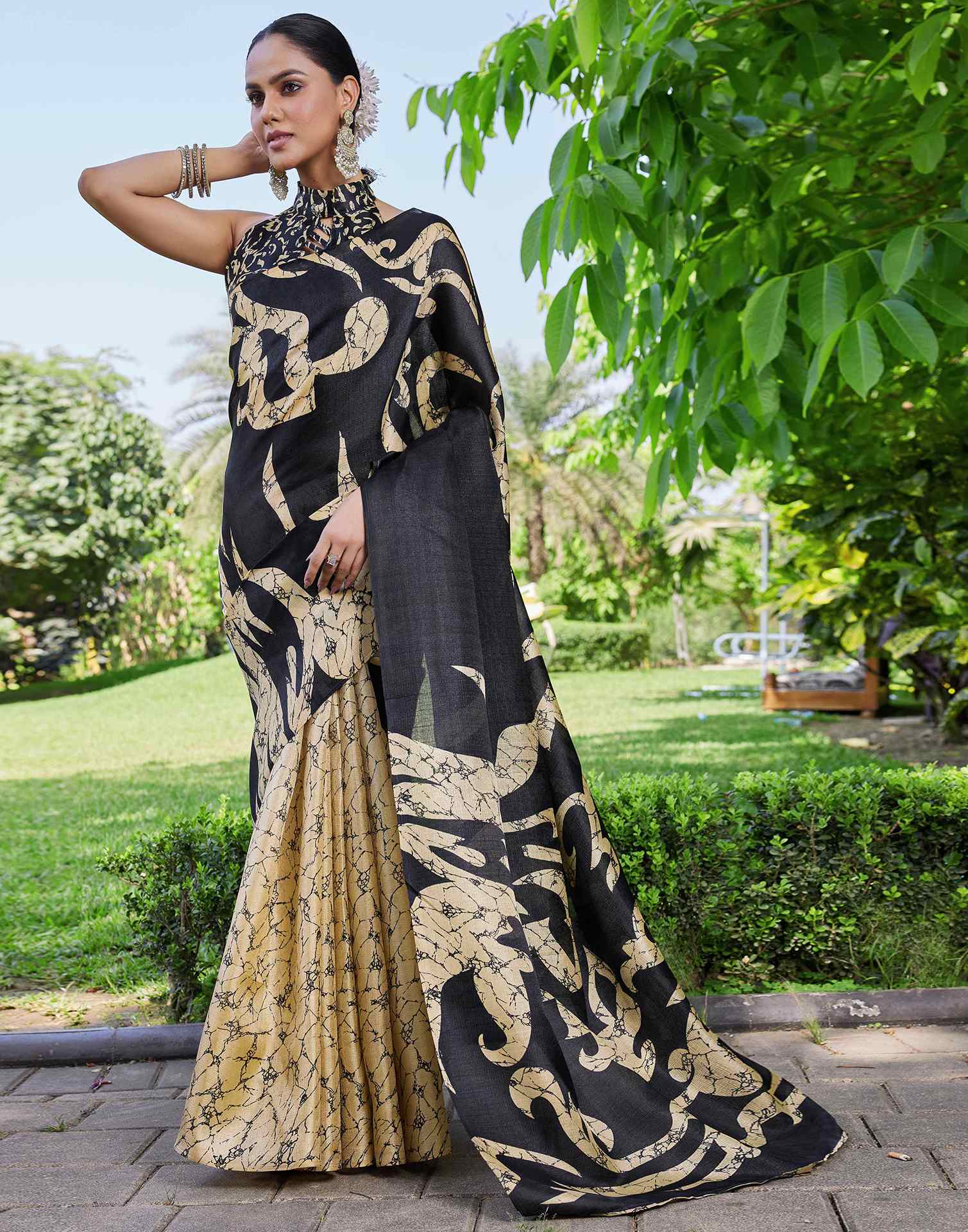 Beige Cotton Printed Saree - Image 5