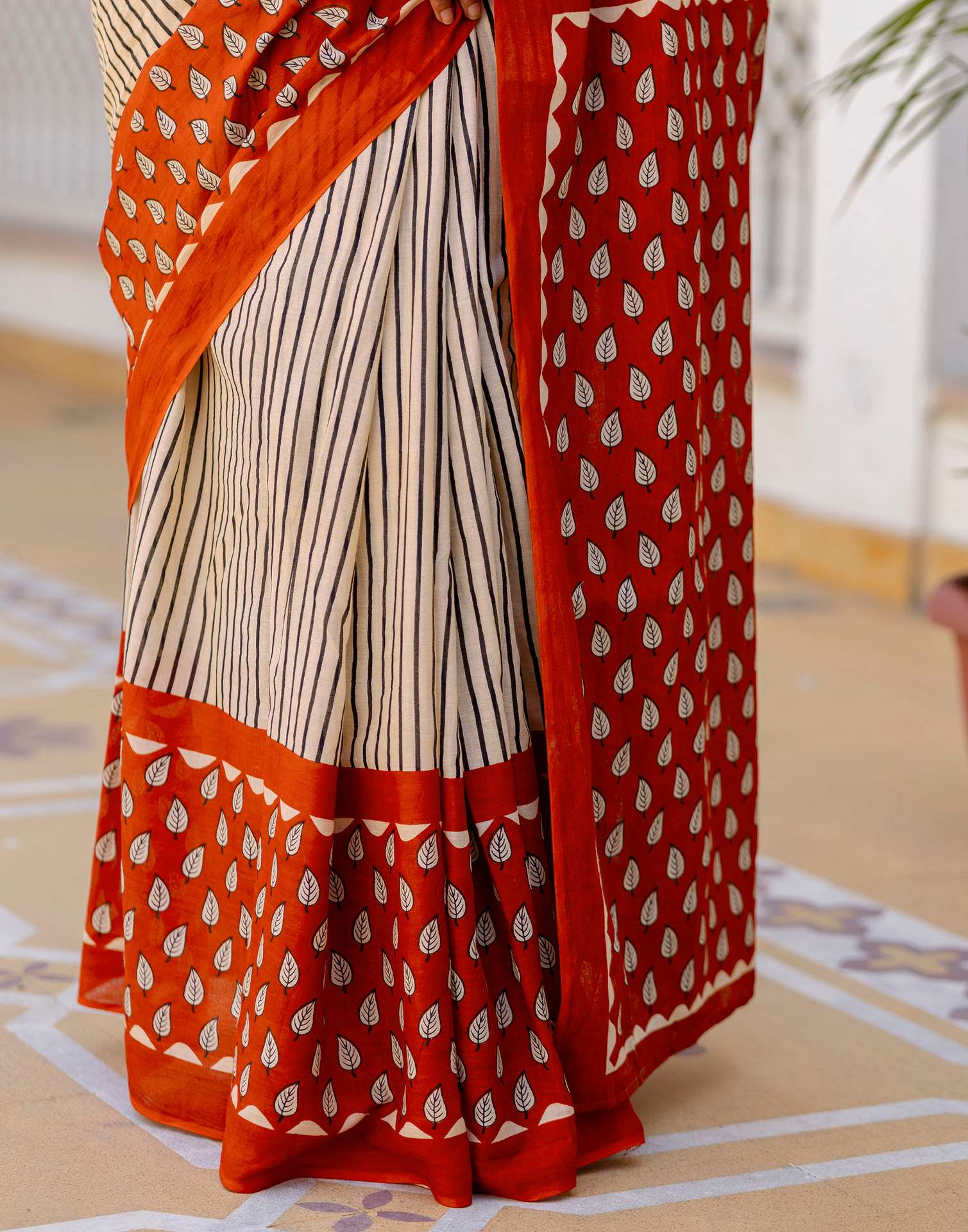 Beige Cotton Printed Saree - Image 13