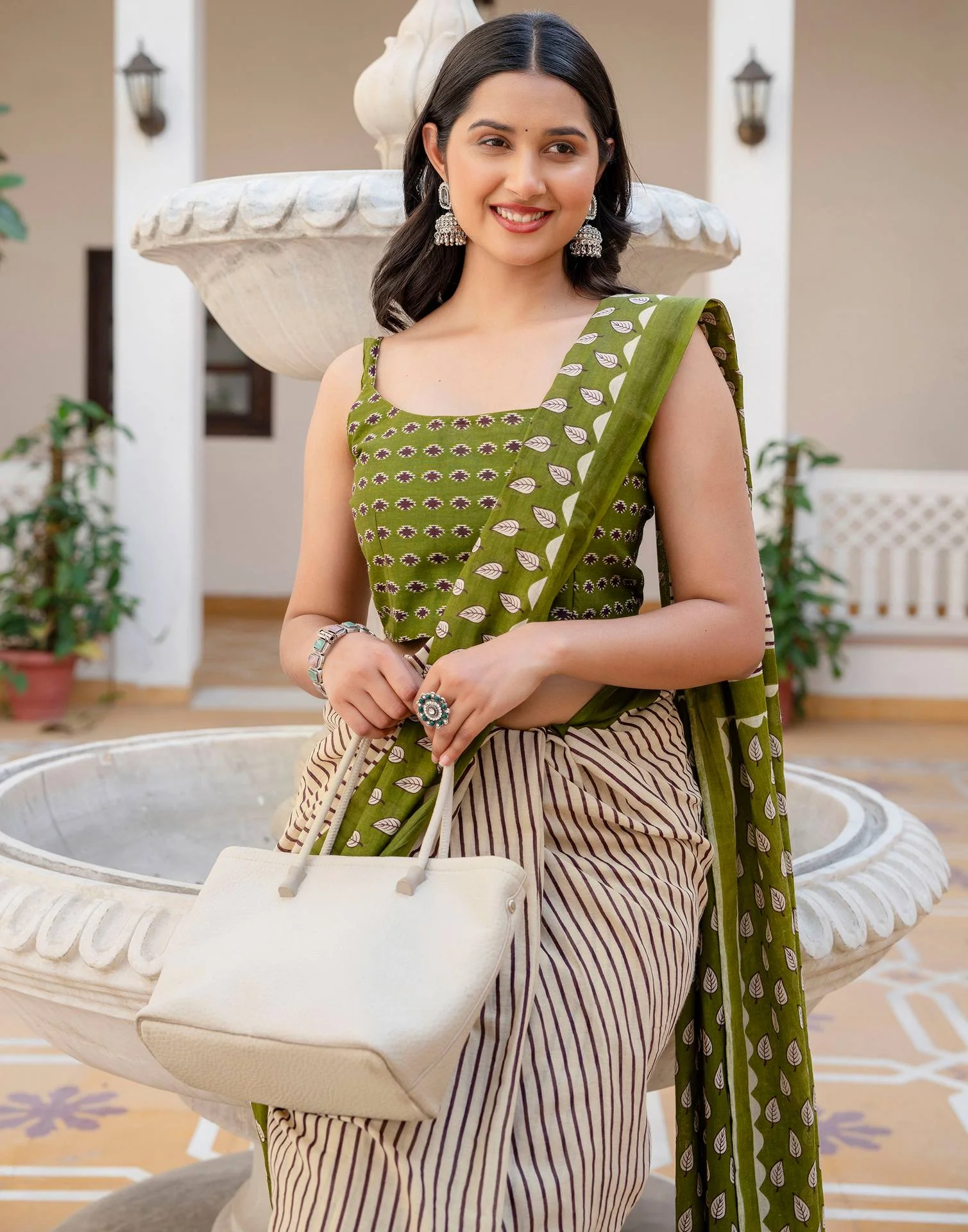 Beige Cotton Printed Saree - Image 10