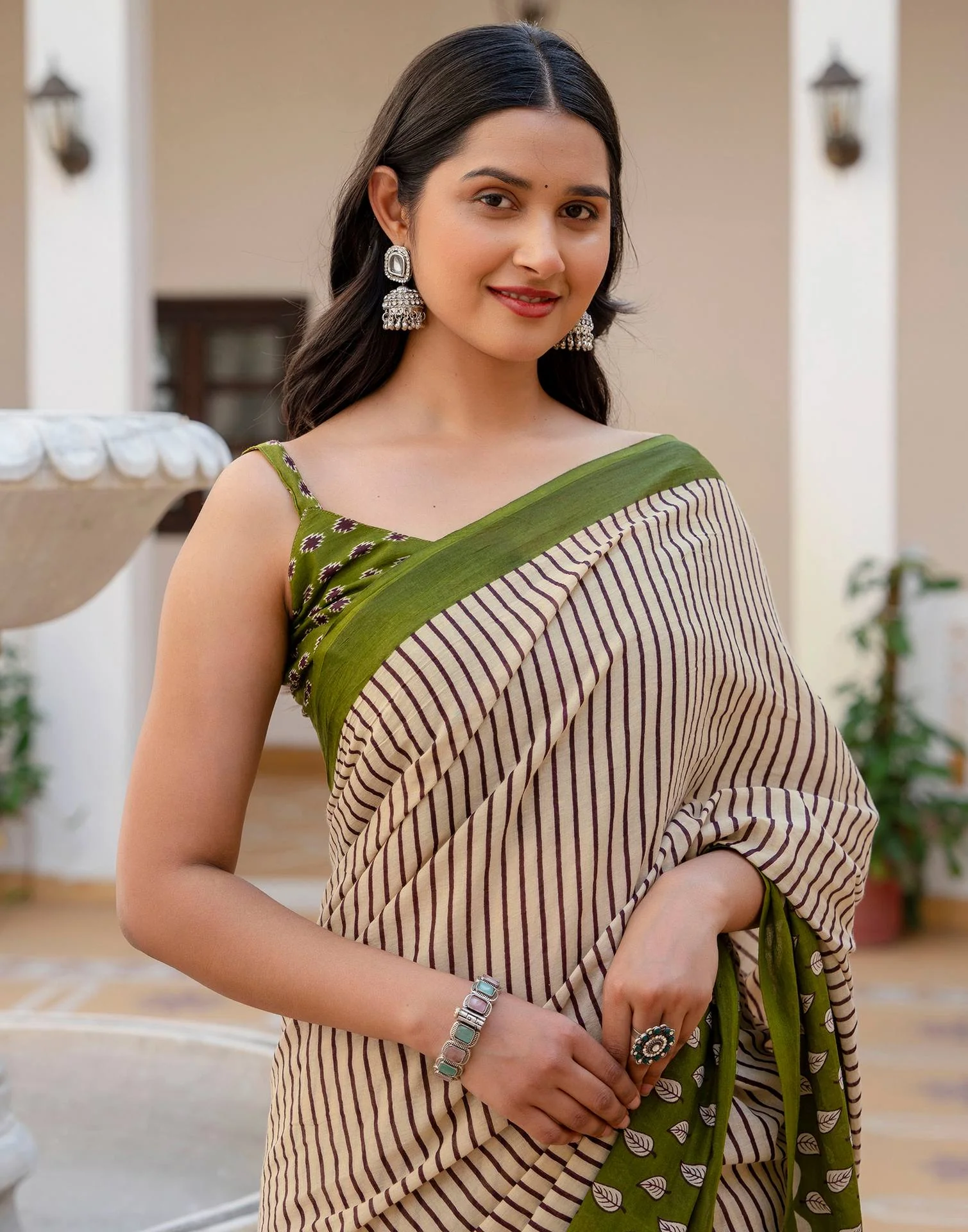 Beige Cotton Printed Saree - Image 2