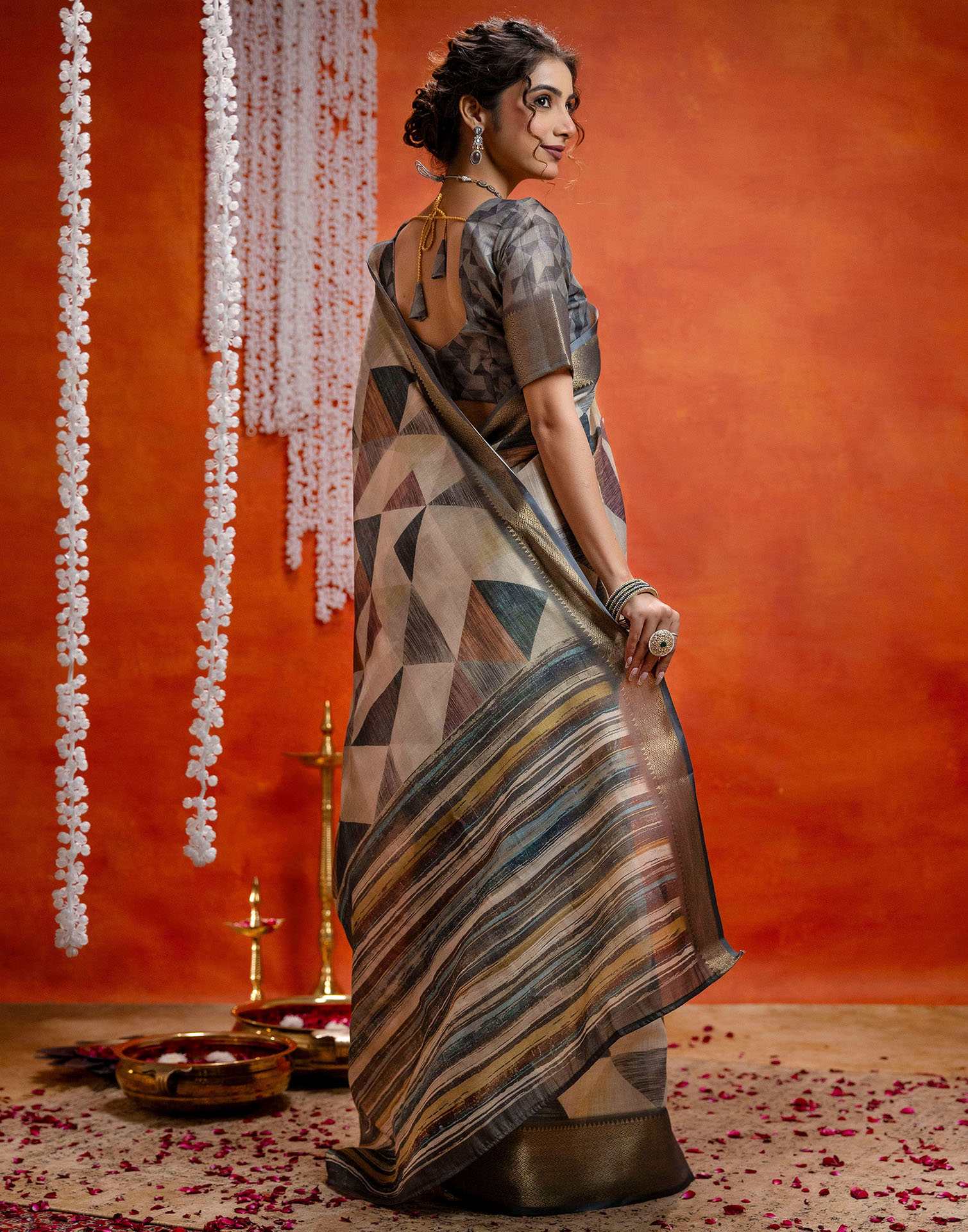 Beige Cotton Printed Woven Saree - Image 7