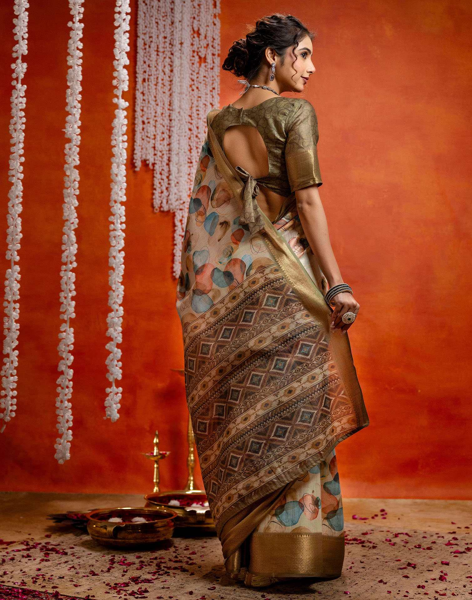 Beige Cotton Printed Woven Saree - Image 8