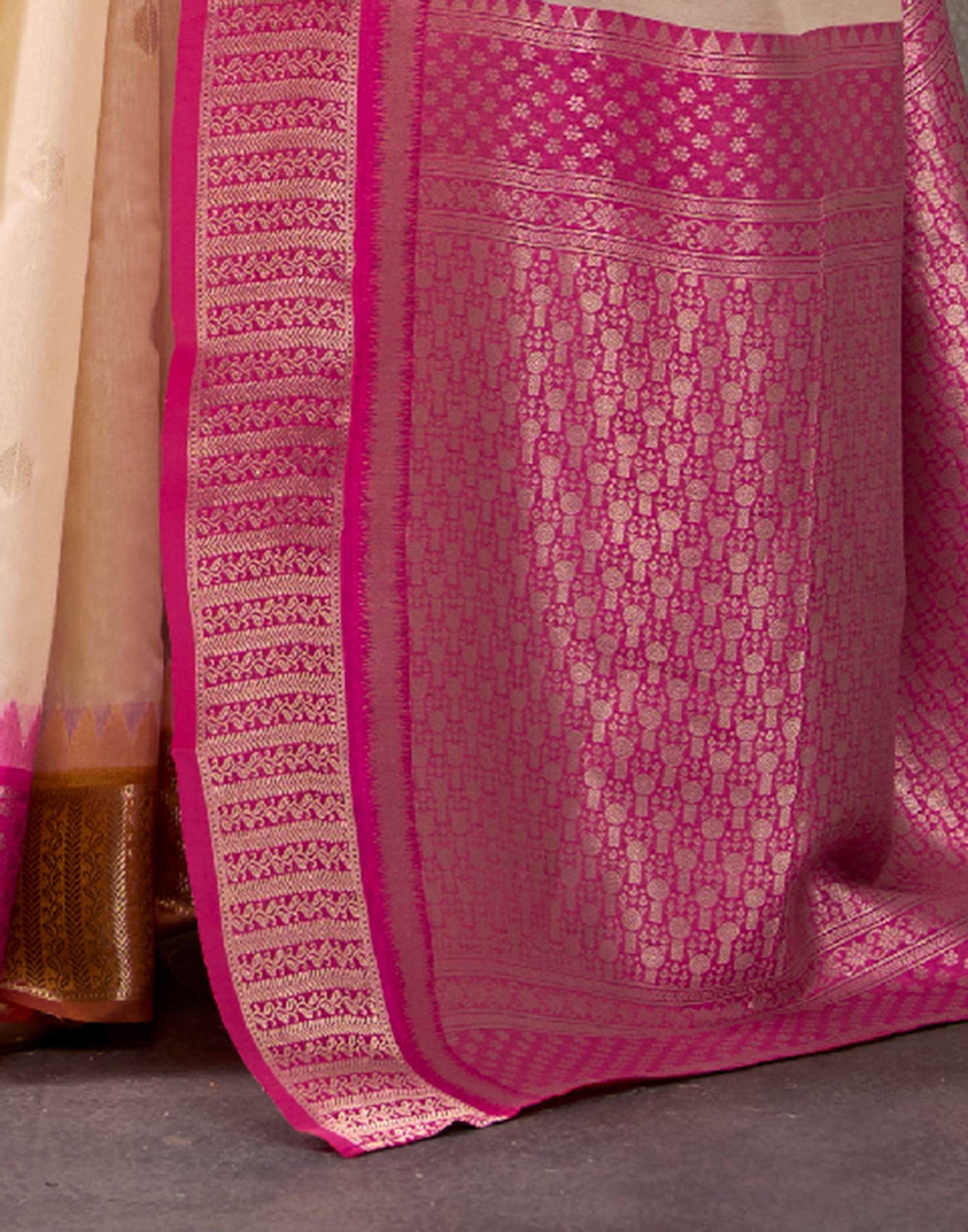 Beige Cotton Woven Banarasi Saree - Image 6