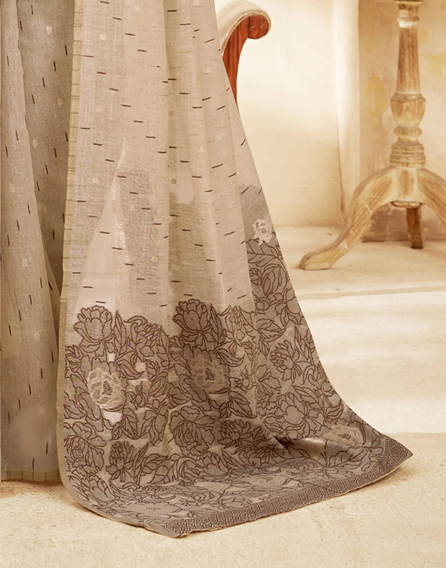 Beige Cotton Woven Printed Saree - Image 7