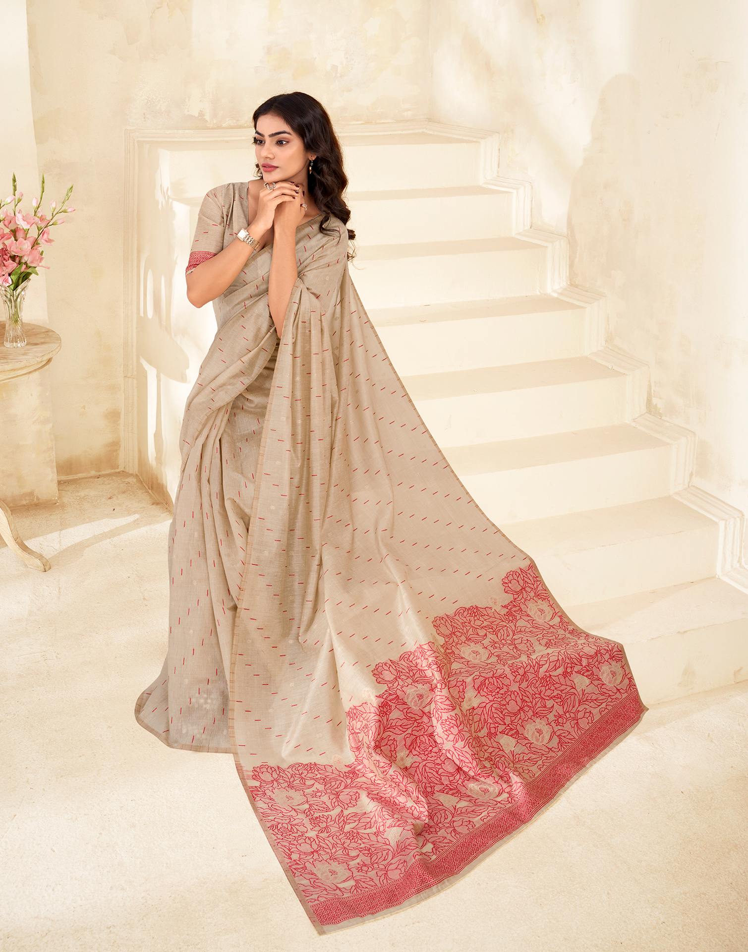 Beige Cotton Woven Printed Saree - Image 5