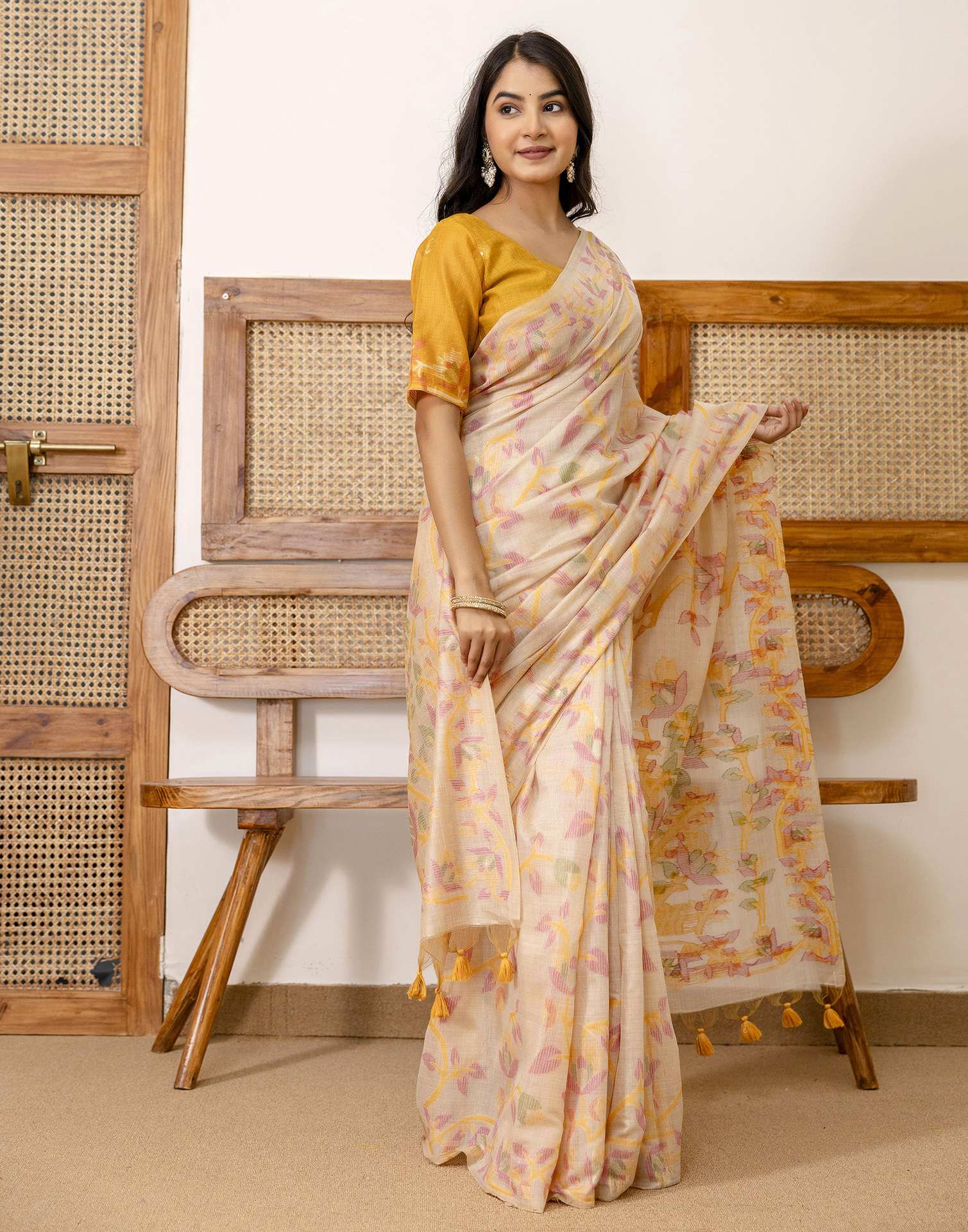 Beige Cotton Woven Saree - Image 5