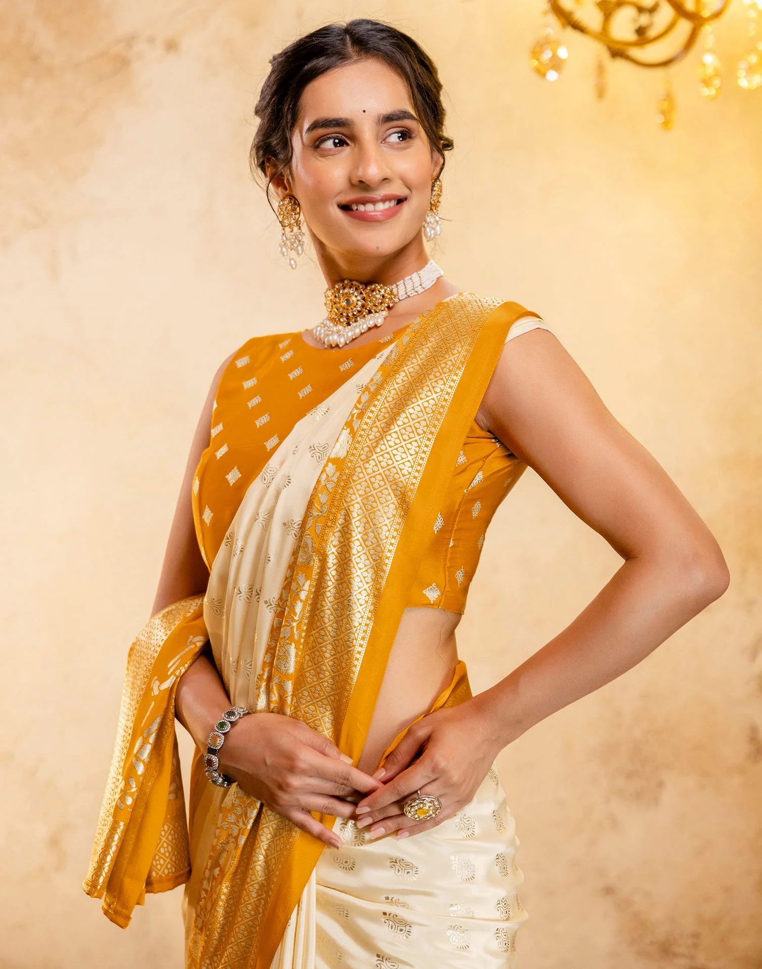 Beige Crepe Silk Foil Printed Saree - Image 2