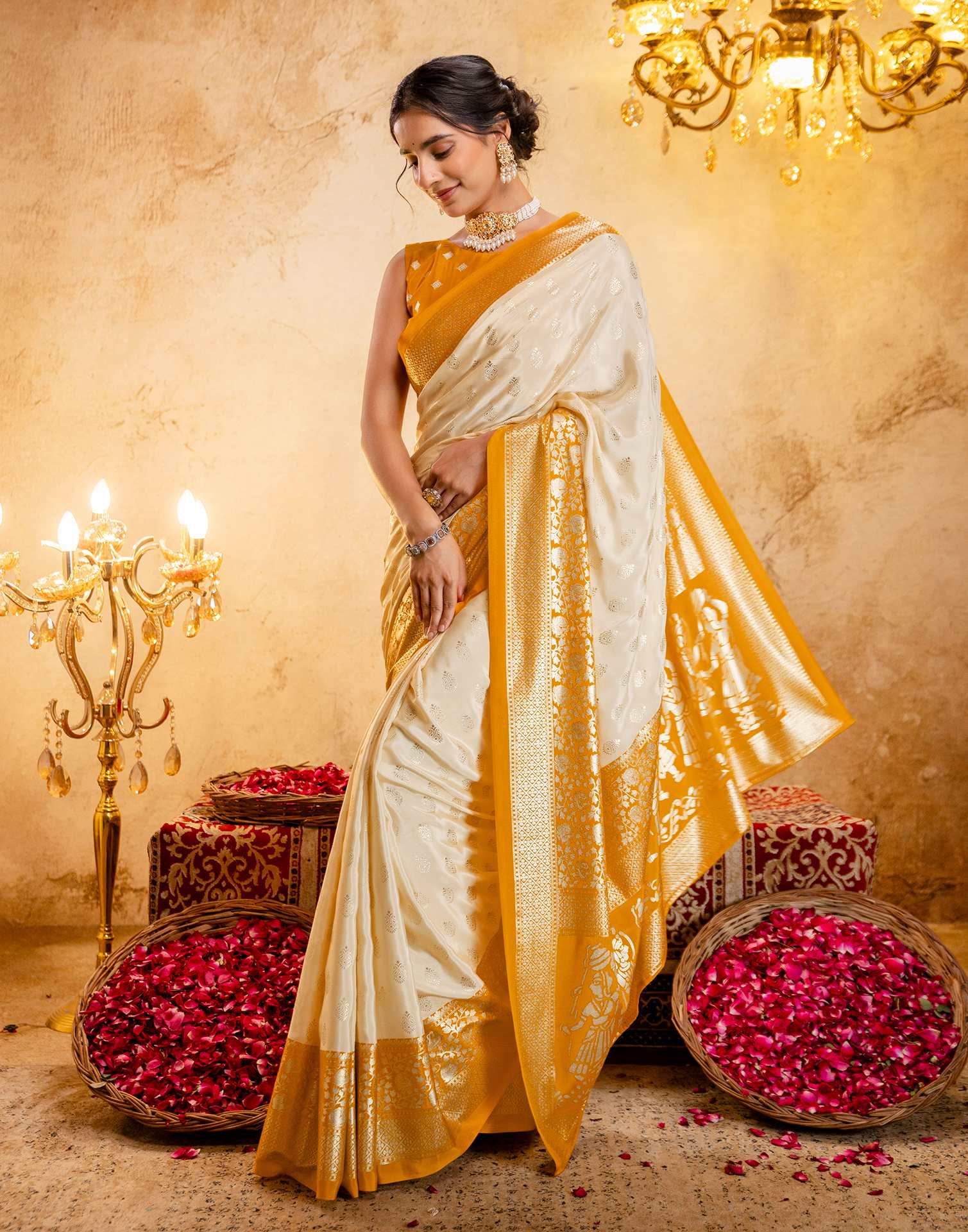Beige Crepe Silk Foil Printed Saree - Image 5
