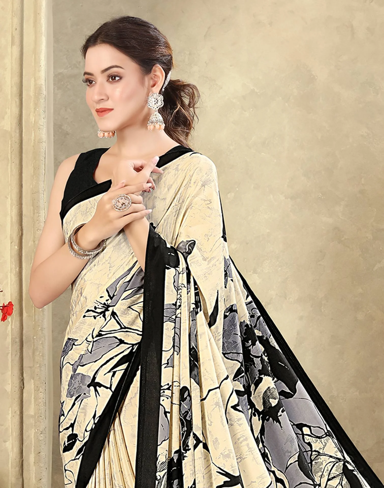 Beige Crepe Silk Printed Saree - Image 4
