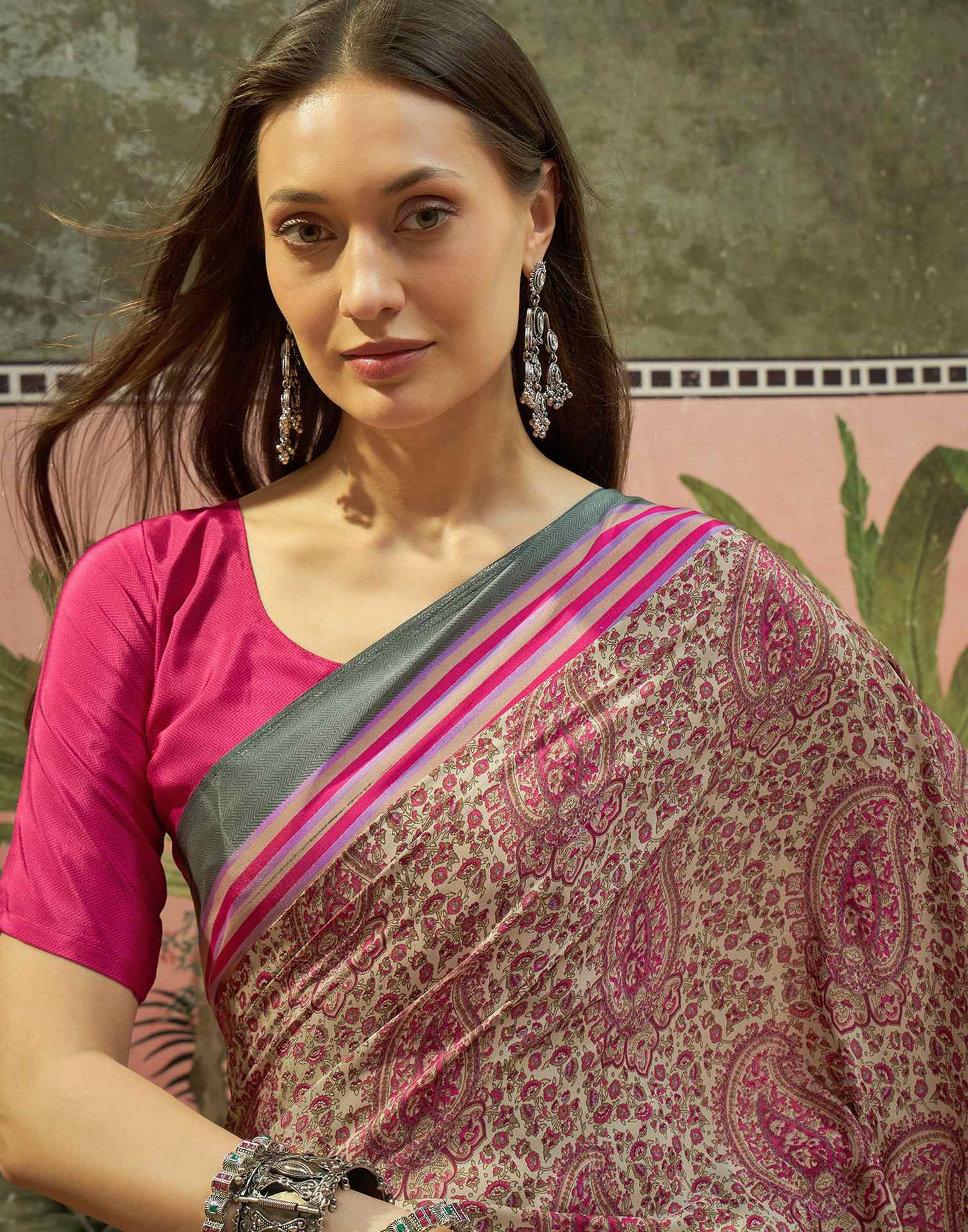 Beige Crepe Silk Printed Saree - Image 3