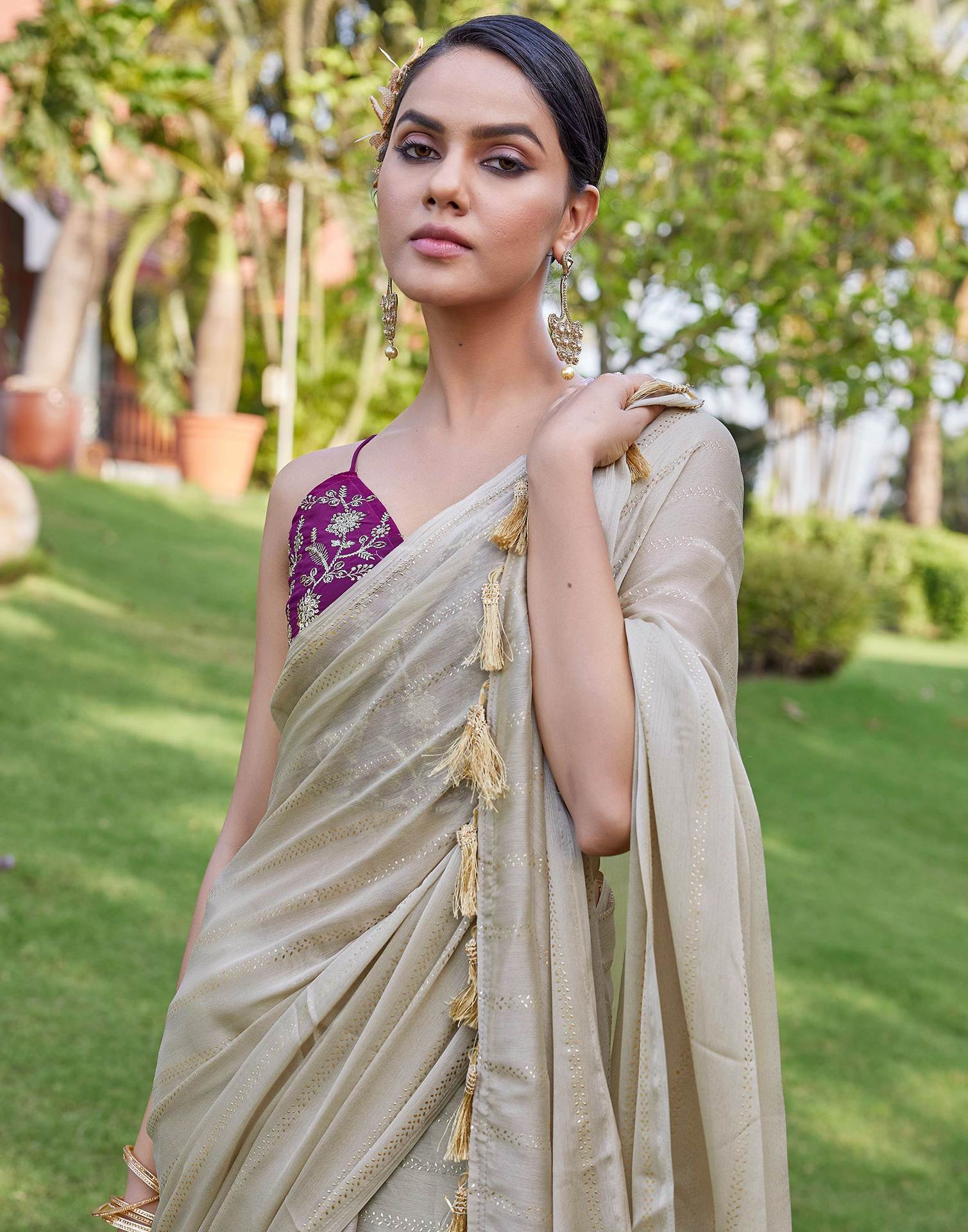 Beige Georgette Foil Printed Saree - Image 2