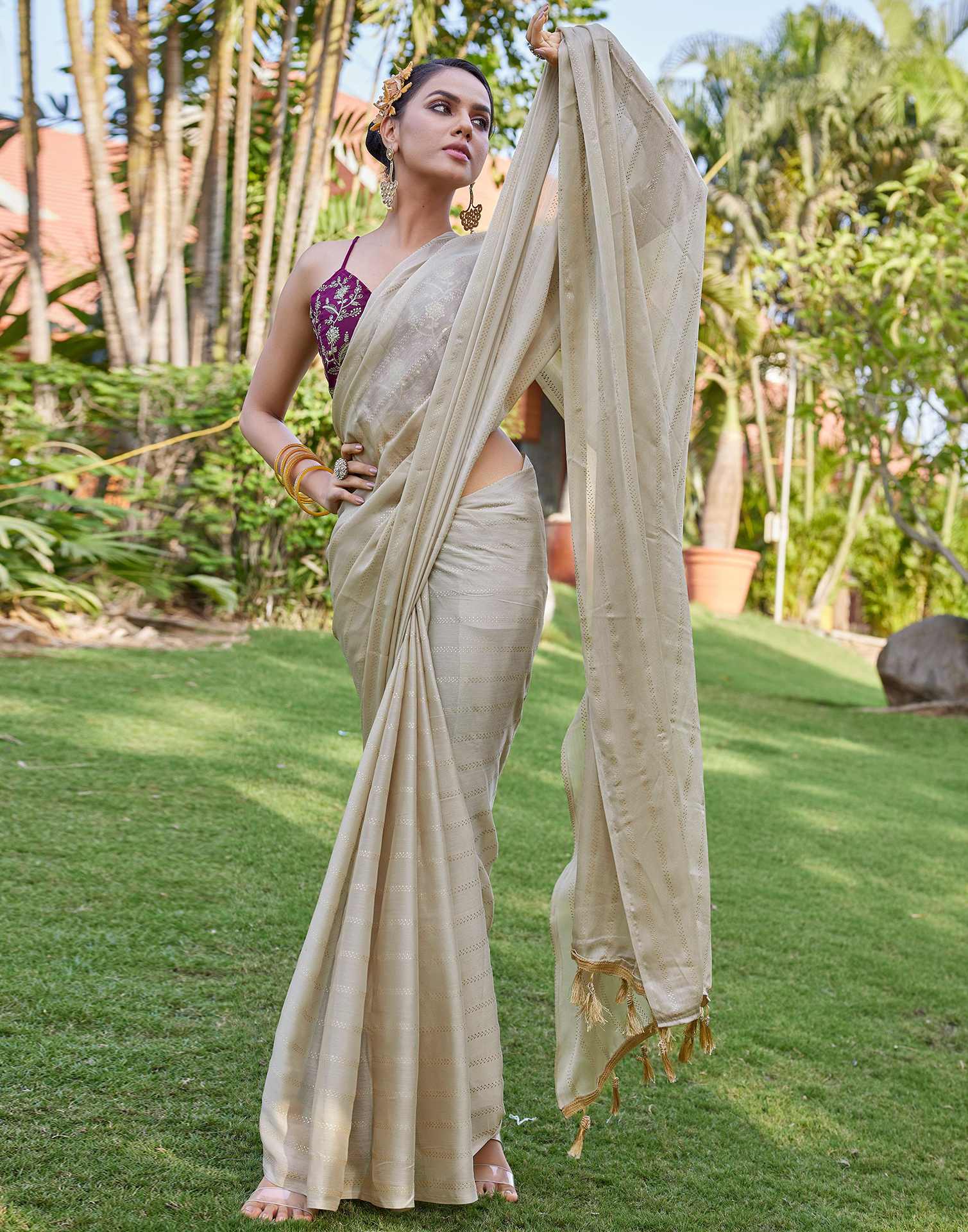 Beige Georgette Foil Printed Saree - Image 5
