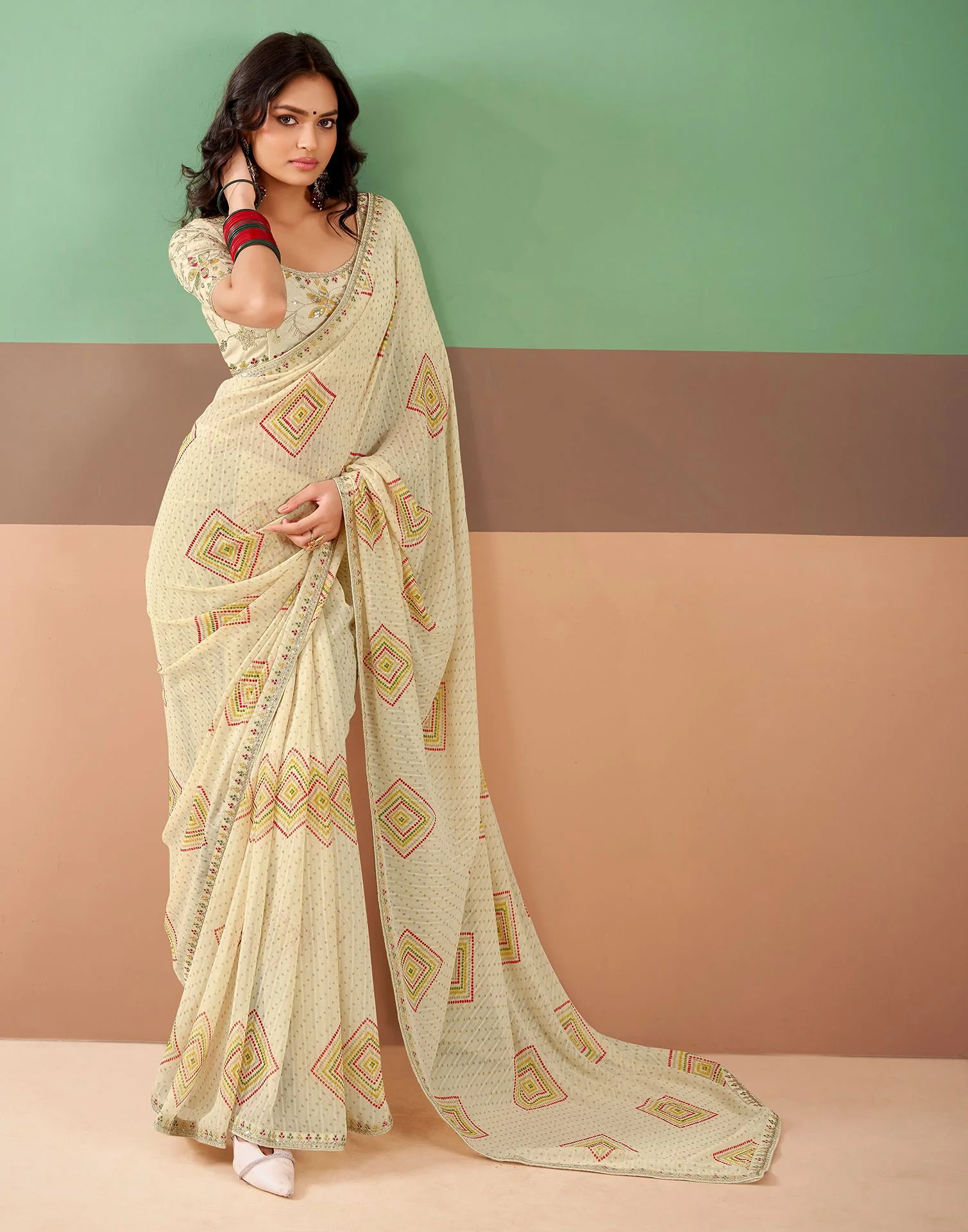 Beige Georgette Printed Bandhani Saree - Image 4