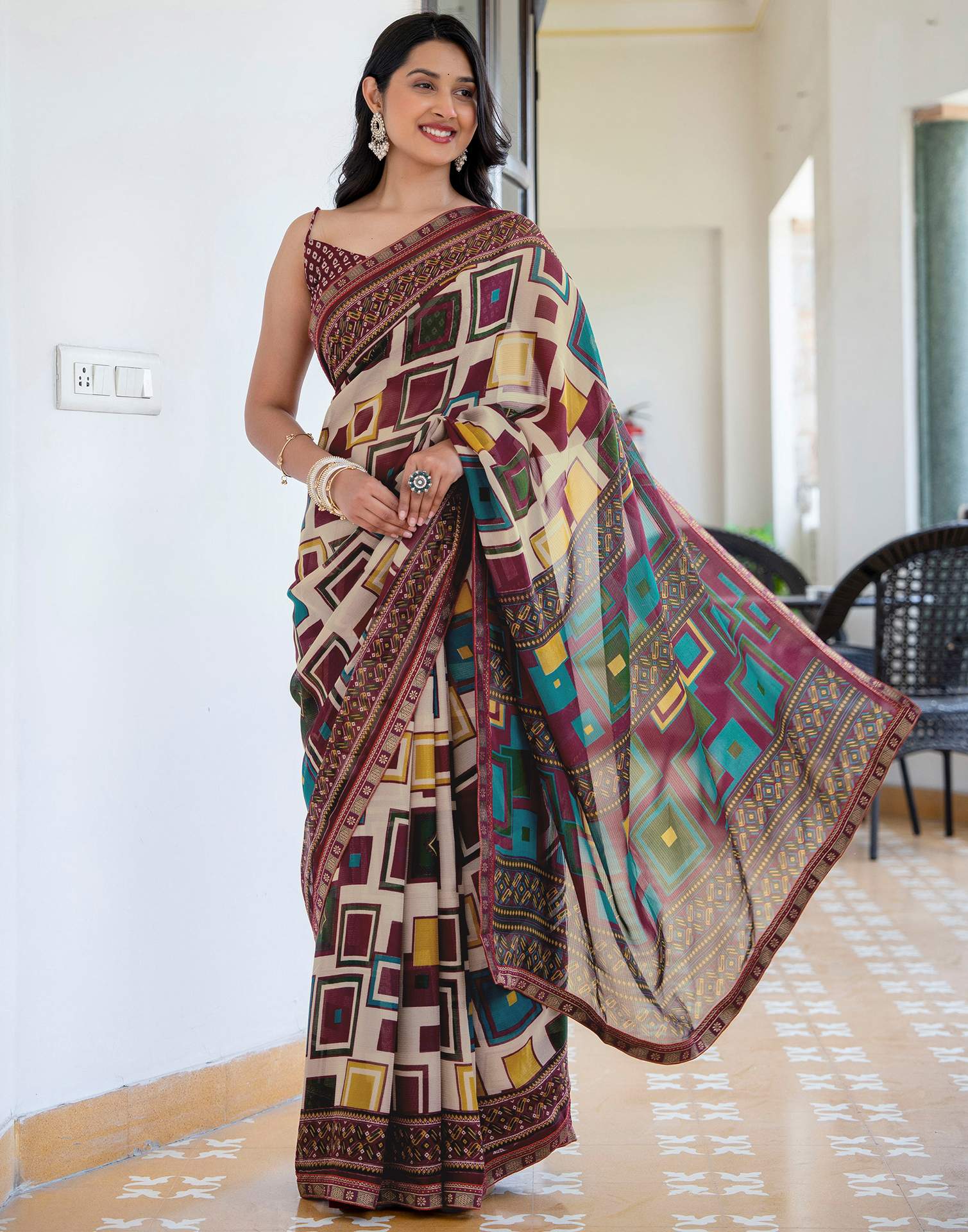 Beige Georgette Printed Lace Saree - Image 5