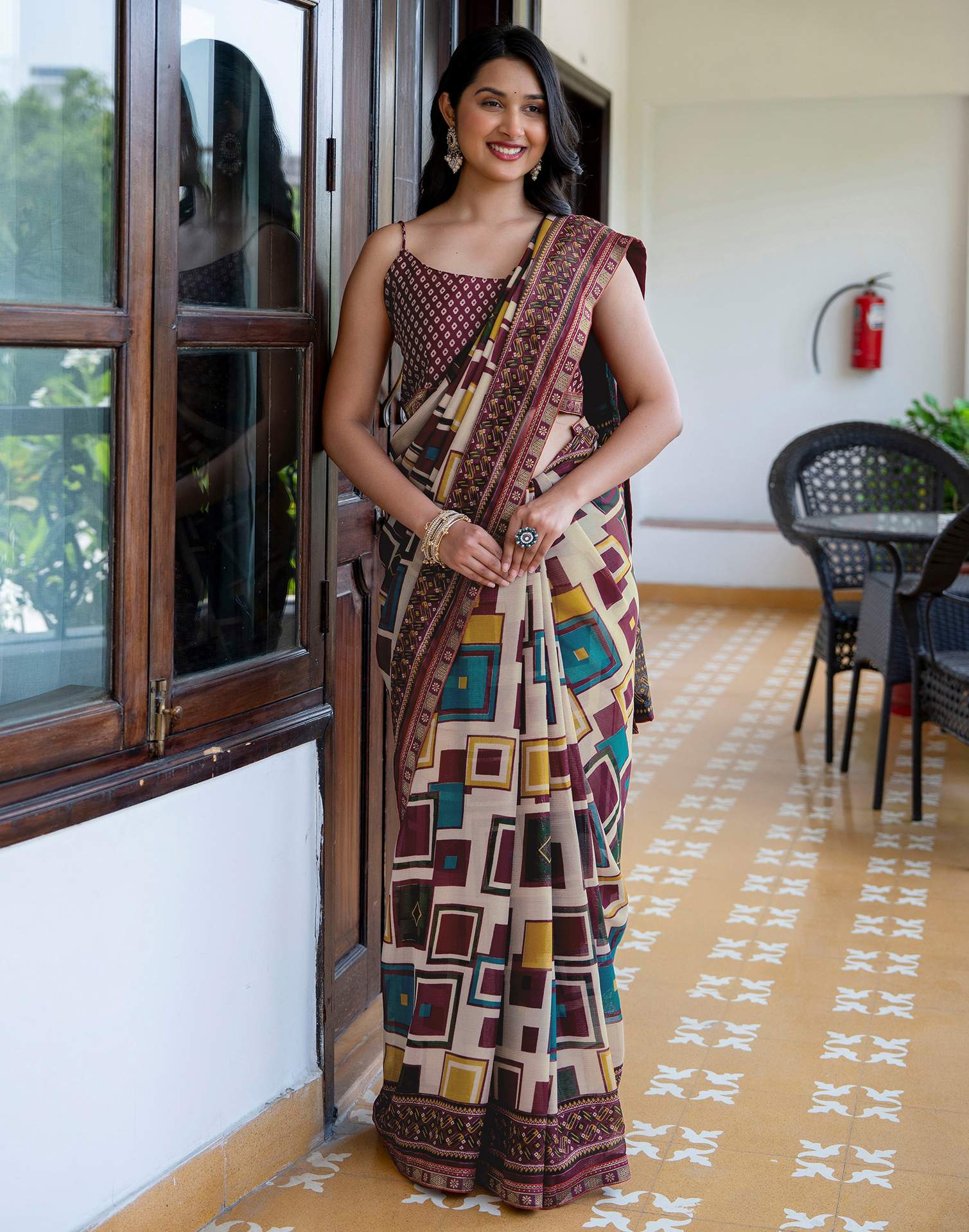 Beige Georgette Printed Lace Saree - Image 9