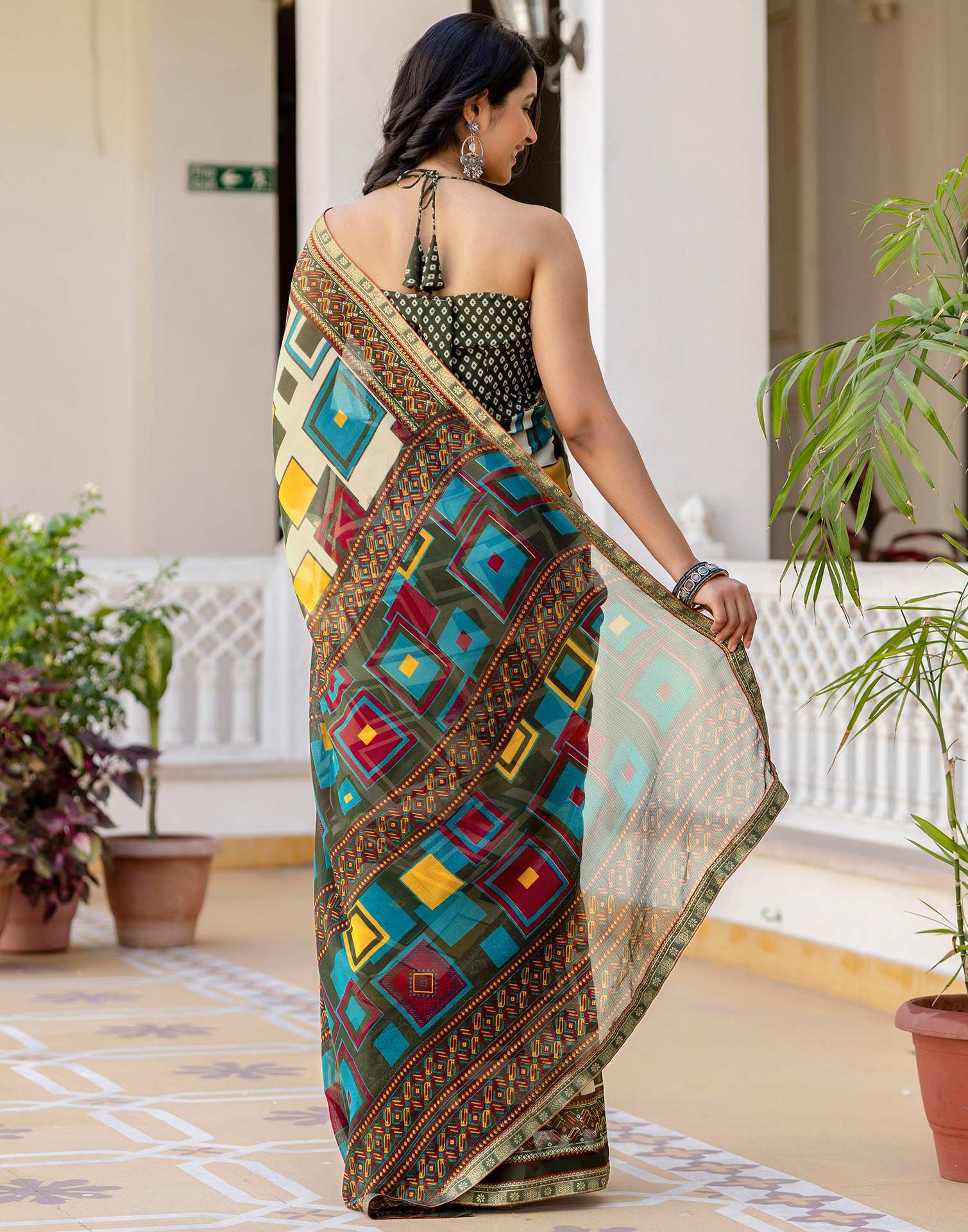 Beige Georgette Printed Lace Saree - Image 6