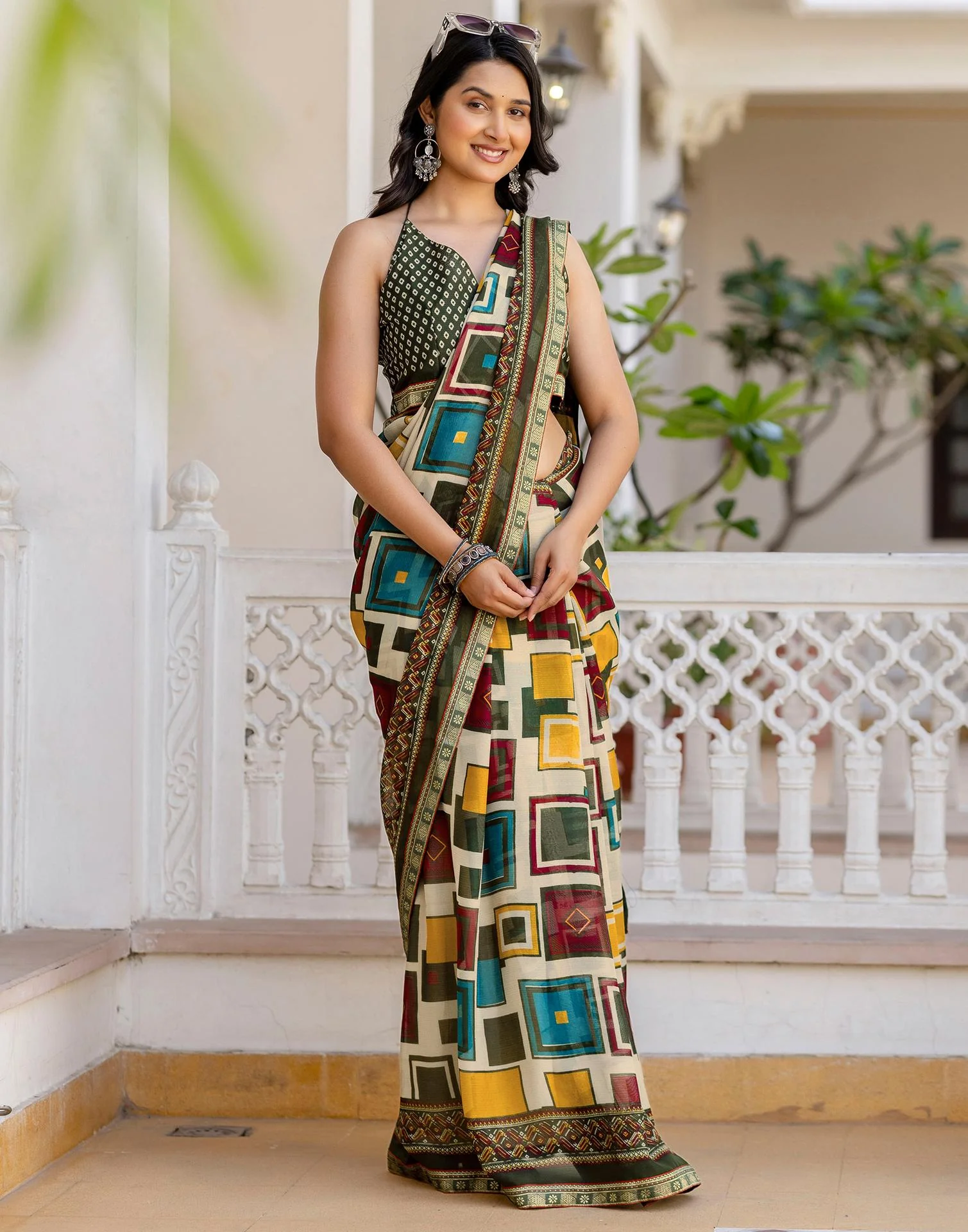 Beige Georgette Printed Lace Saree - Image 8