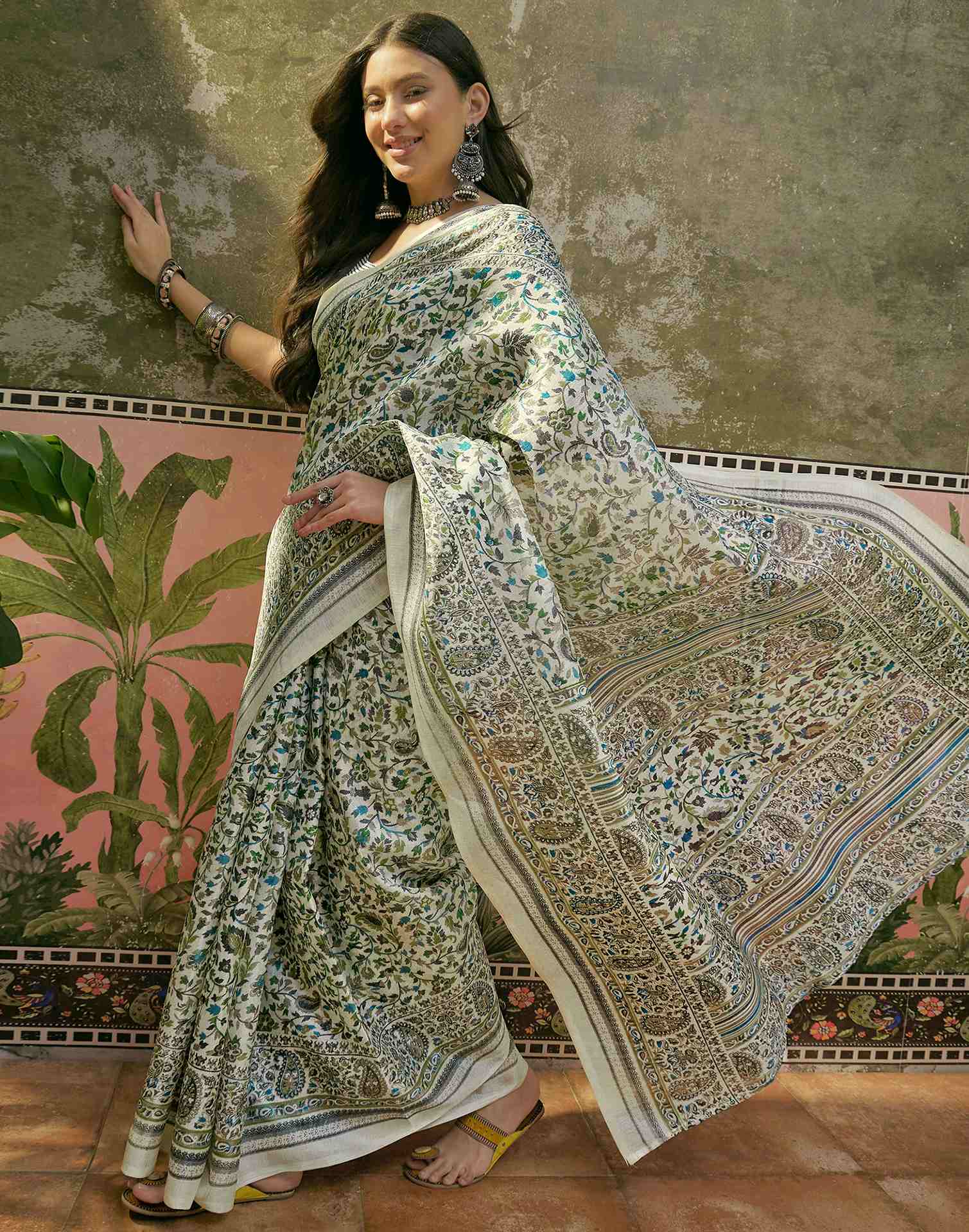 Beige Khadi Printed Saree - Image 4