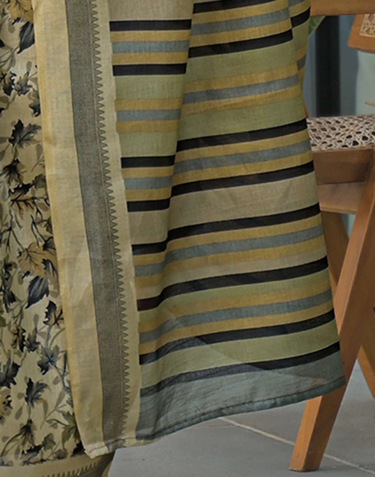 Beige Khadi Printed Saree - Image 9