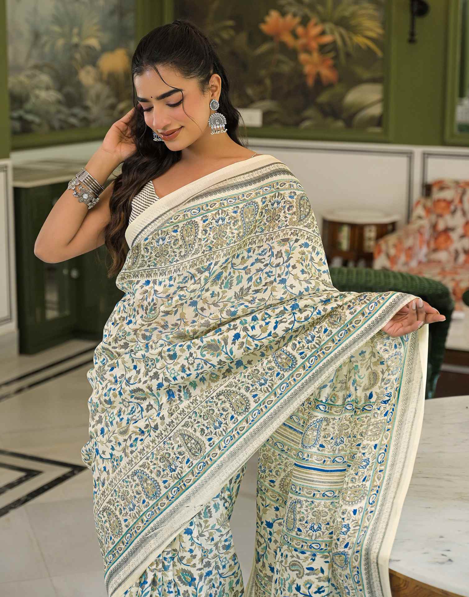 Beige Khadi Printed Saree - Image 2