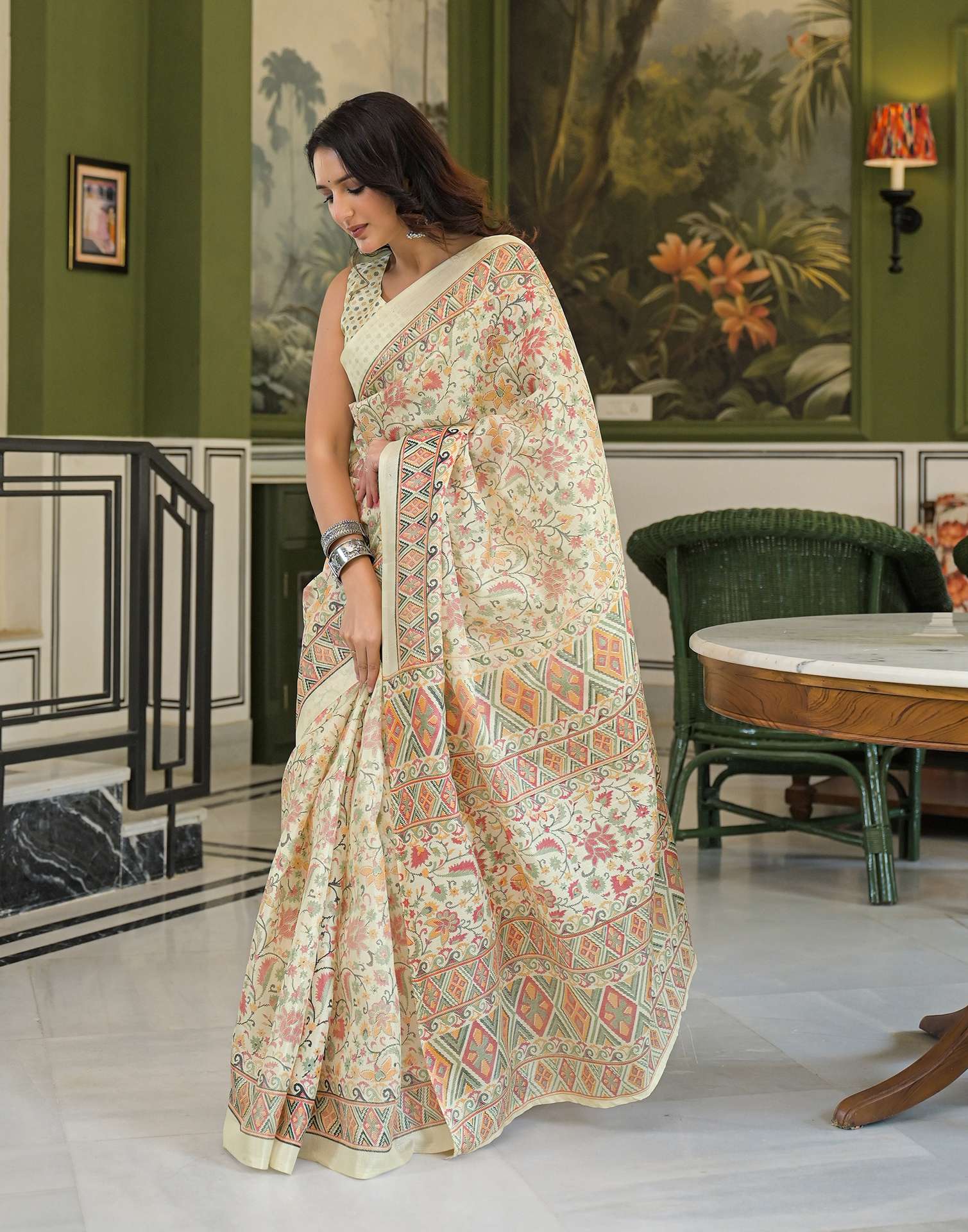 Beige Khadi Printed Saree - Image 4