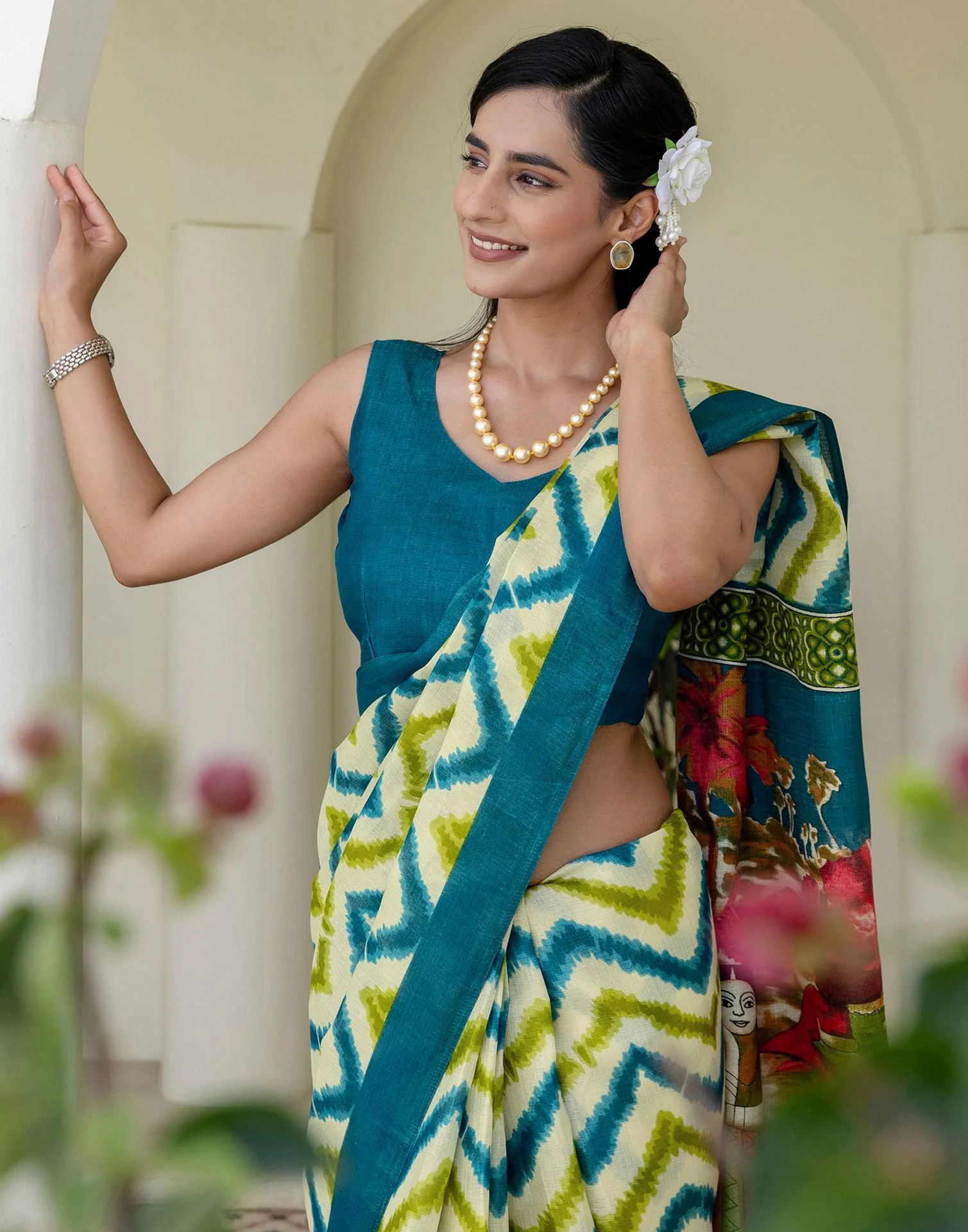 Beige Khadi Printed Saree - Image 4