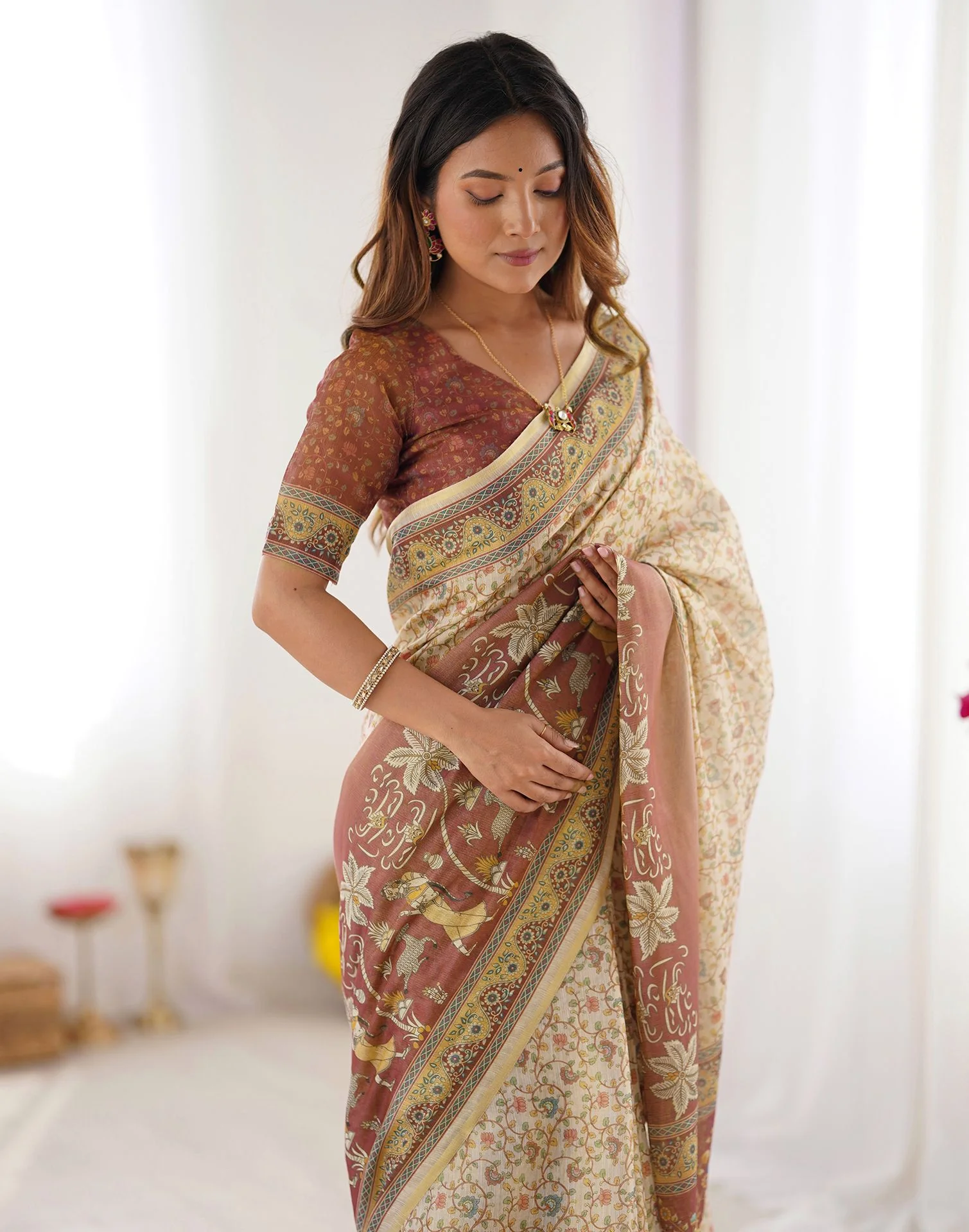 Beige Linen Floral Printed Saree - Image 7
