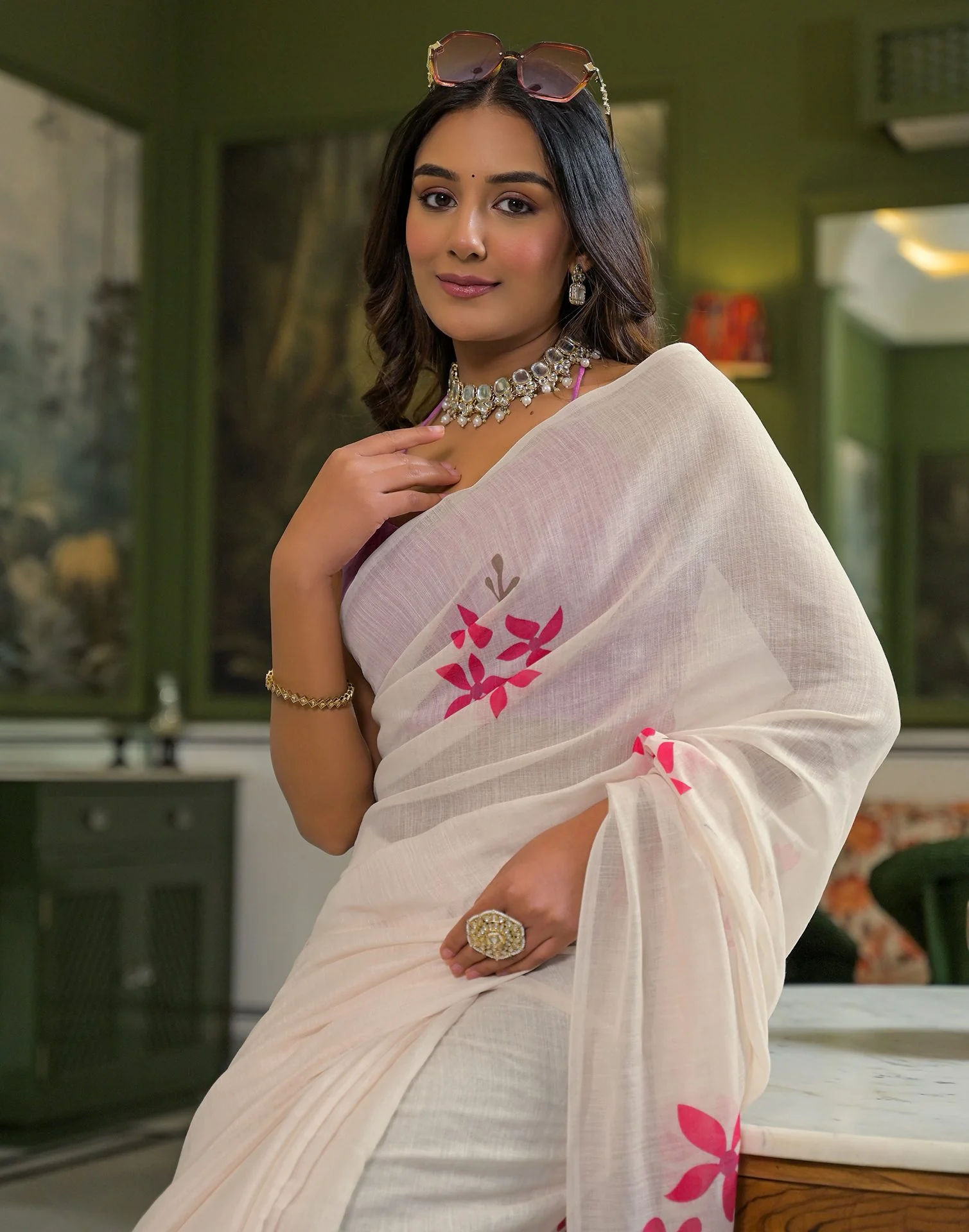 Beige Linen Floral Printed Saree - Image 2