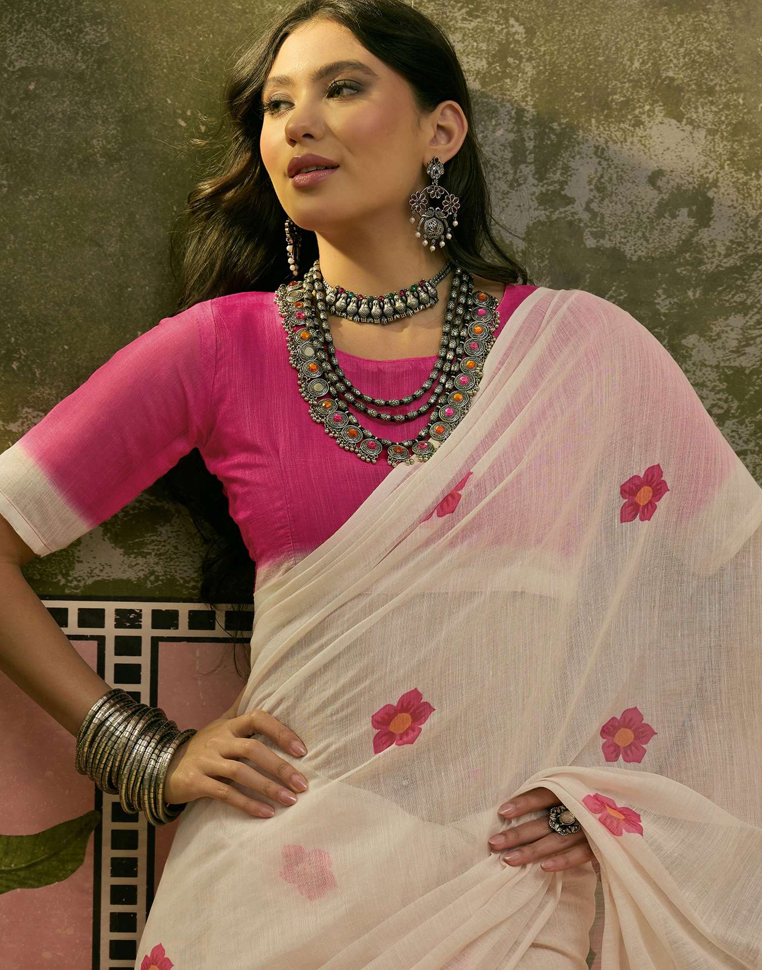 Beige Linen Printed Saree - Image 2