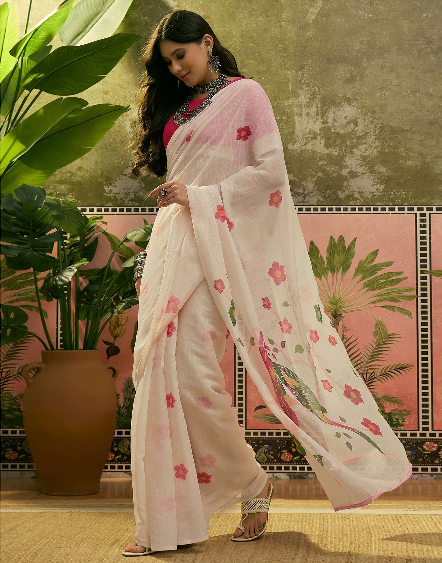 Beige Linen Printed Saree - Image 4