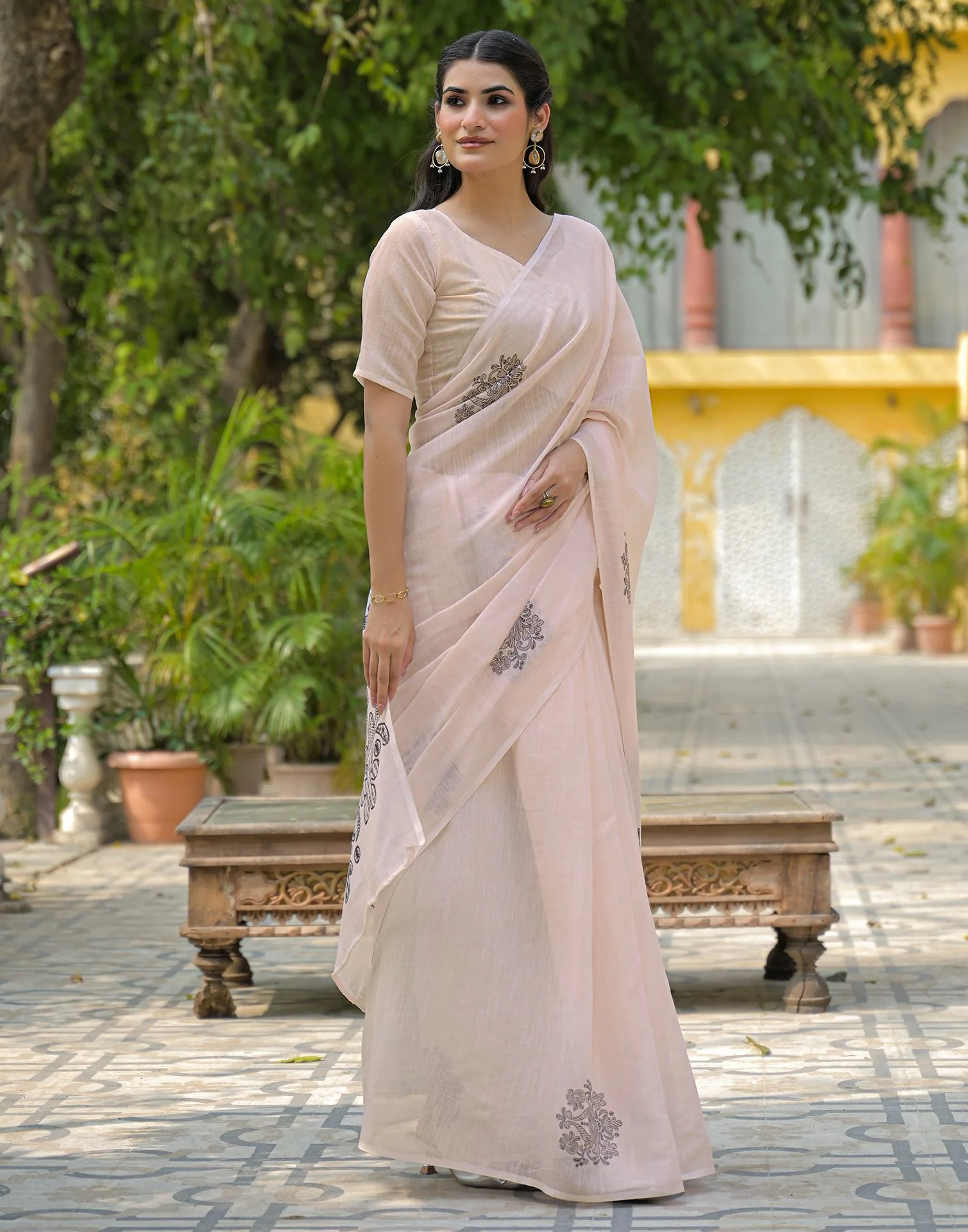 Beige Linen Printed Saree - Image 6