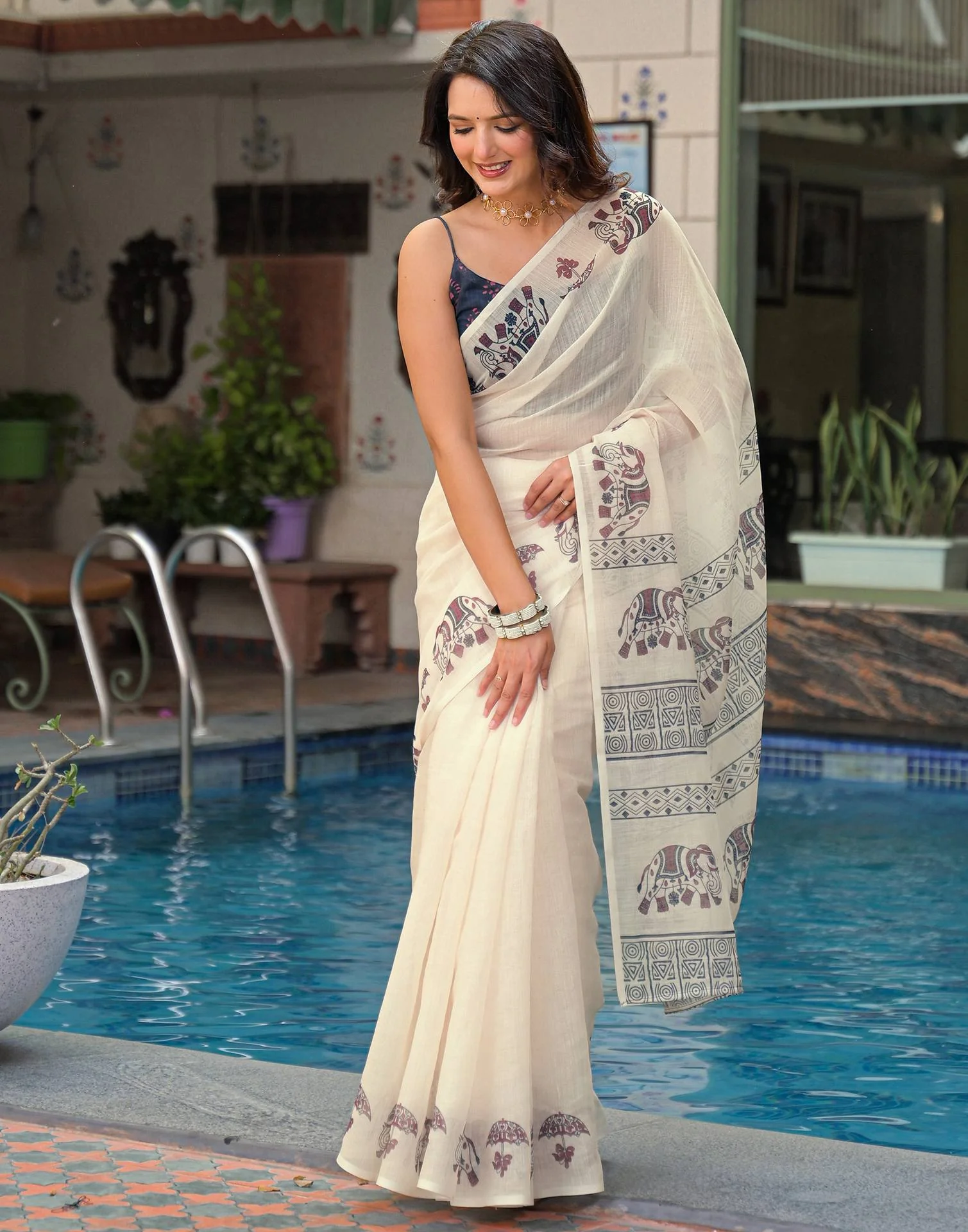 Beige Linen Printed Saree - Image 7