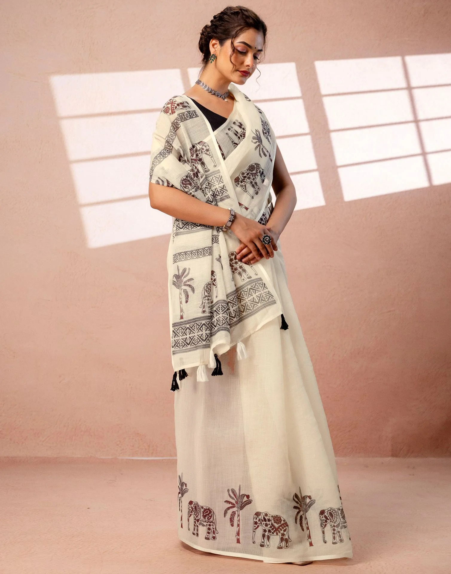 Beige Linen Printed Saree - Image 10