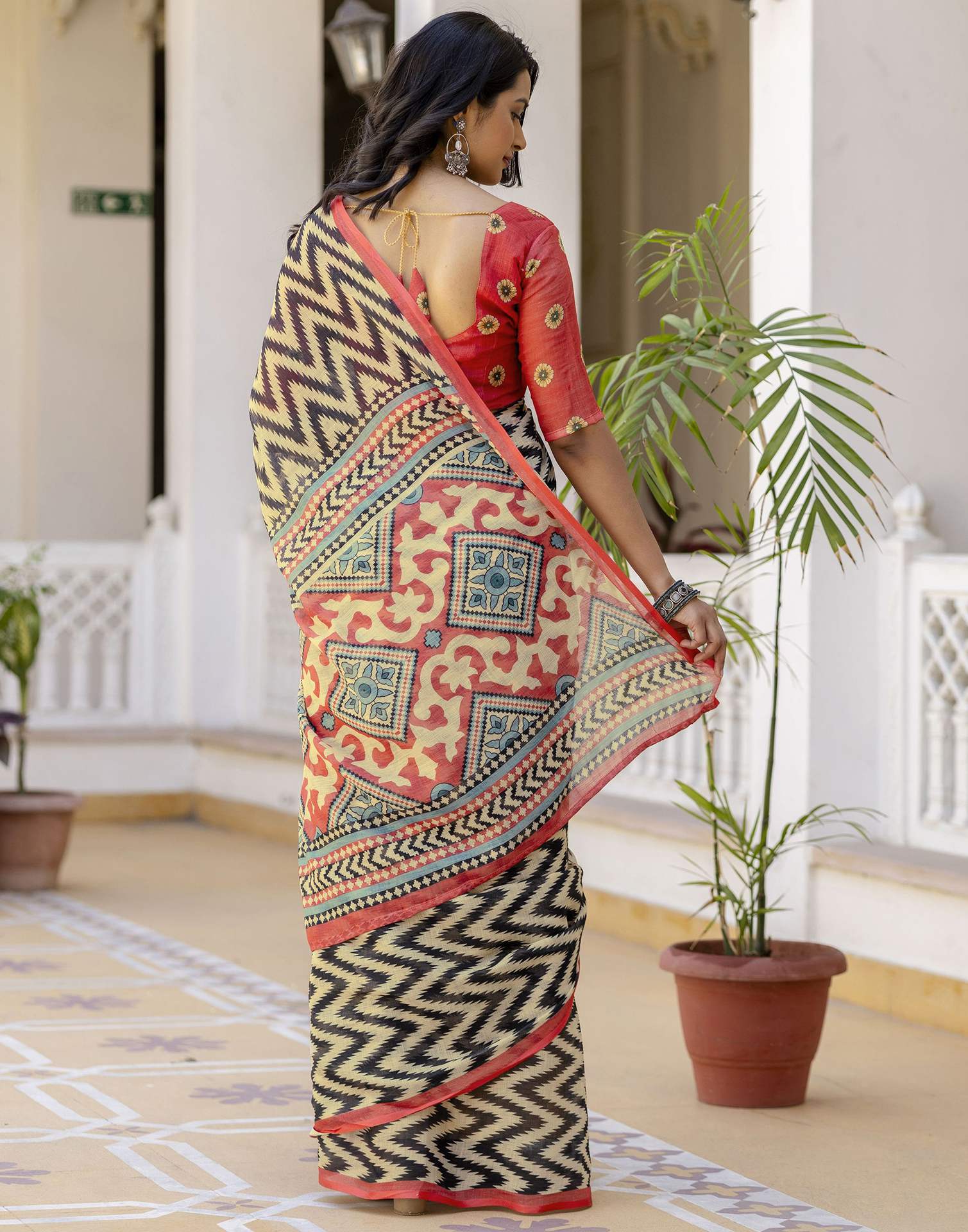 Beige Linen Printed Saree - Image 6