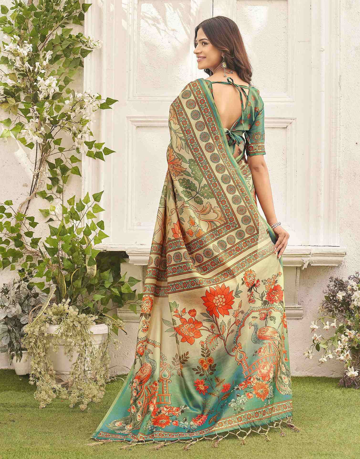 Beige Shimmer Silk Printed Kalamkari SareeĀ - Image 6