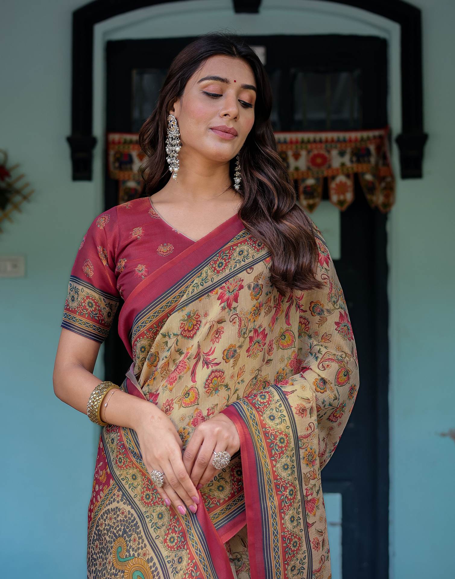 Beige Shimmer Silk Printed Saree - Image 6
