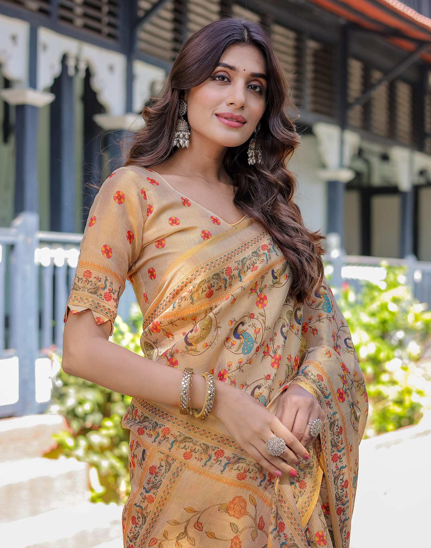 Beige Shimmer Silk Printed Saree - Image 5