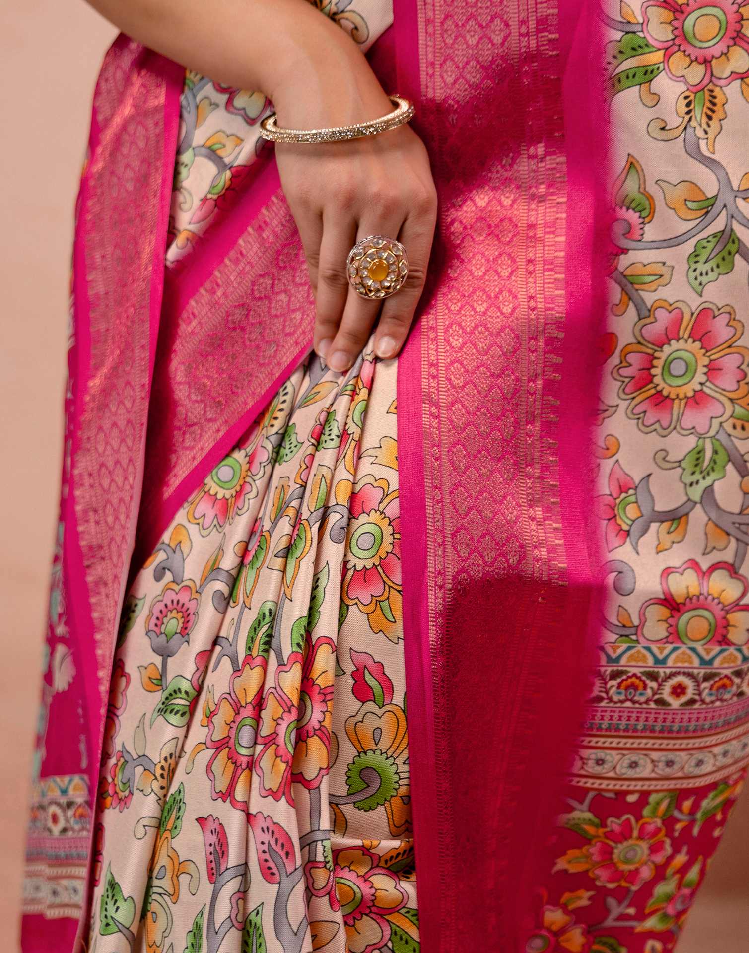 Beige Silk Kalamkari Printed Woven Border Saree - Image 11