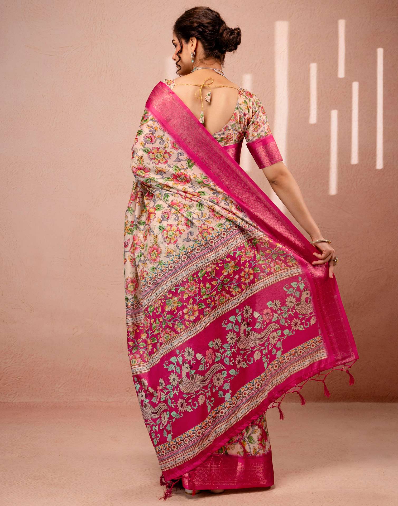 Beige Silk Kalamkari Printed Woven Border Saree - Image 6
