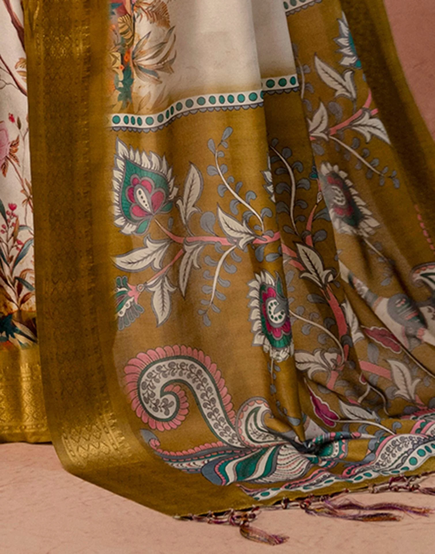 Beige Silk Kalamkari Printed Woven Border Saree - Image 12