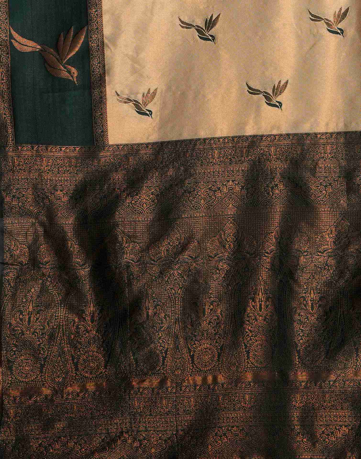 Beige Silk Woven Banarasi Saree - Image 8